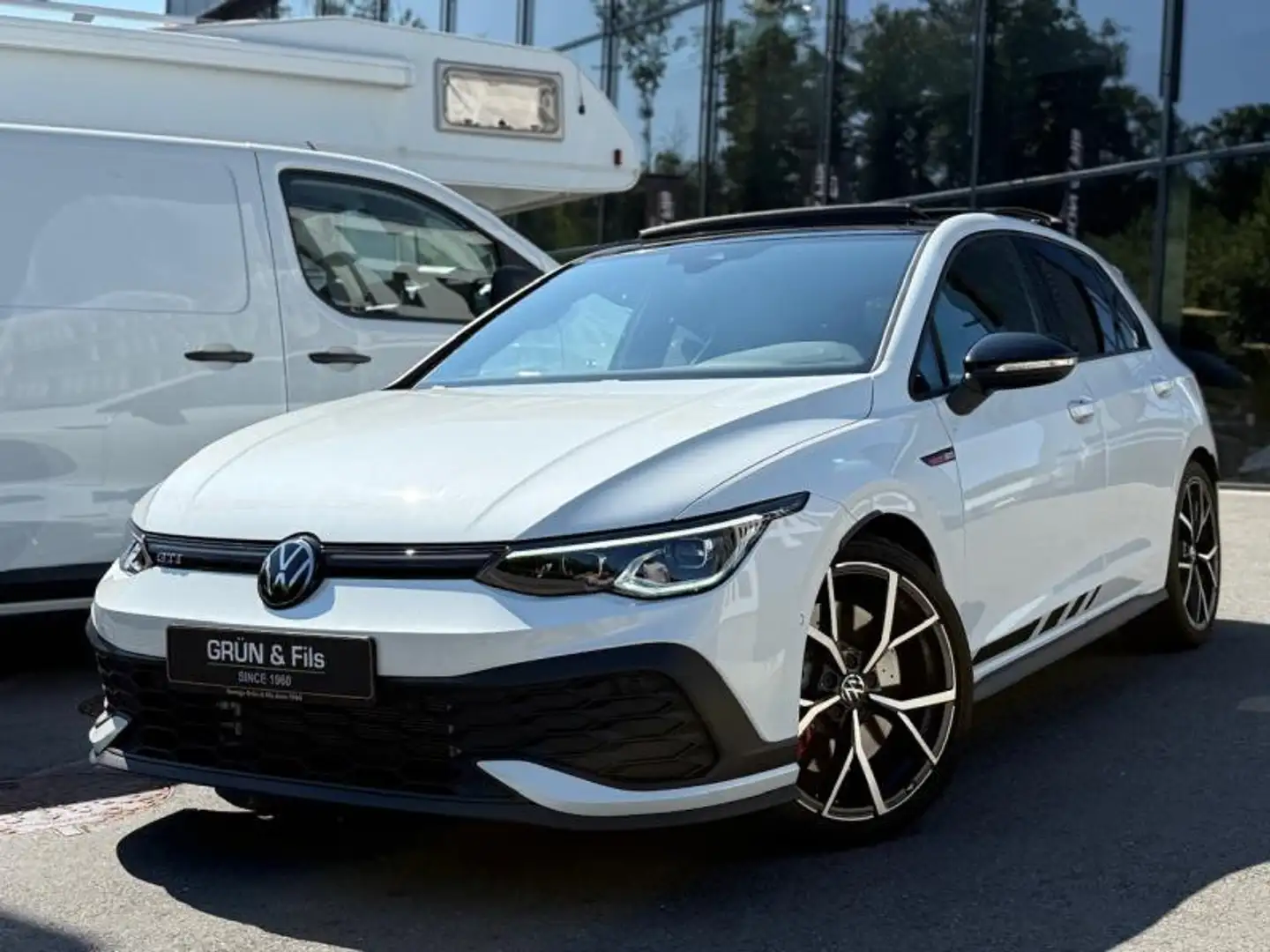 Volkswagen Golf VIII GTI Clubsport Blanc - 2