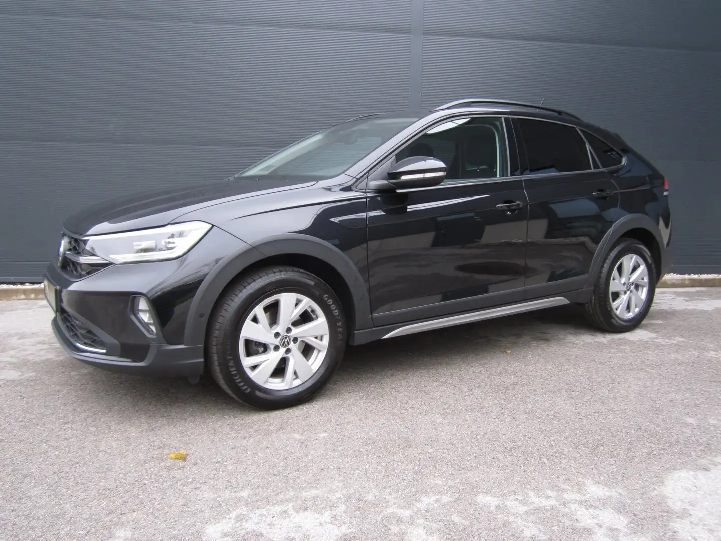 Volkswagen Taigo Life TSI Schwarz - 2