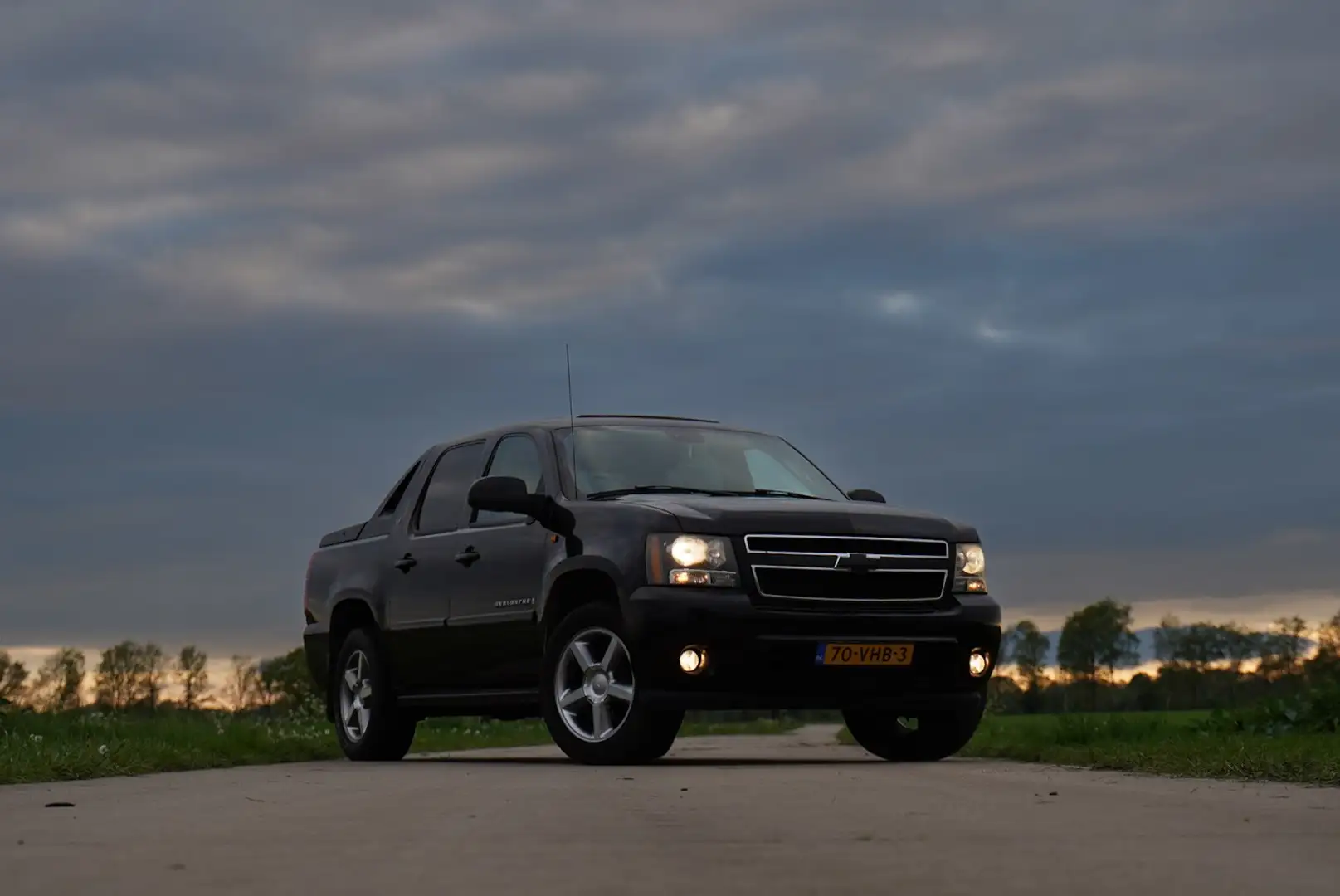 Chevrolet Avalanche 5.3 V8 4WD Schwarz - 2
