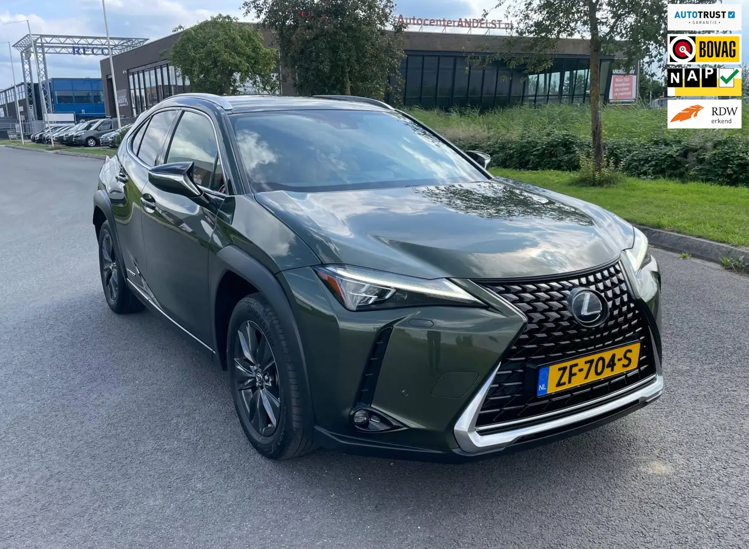 Lexus UX 250h First Edition, Aut, Trekhaak, Alcantara, Cam, ACC, Groen - 1