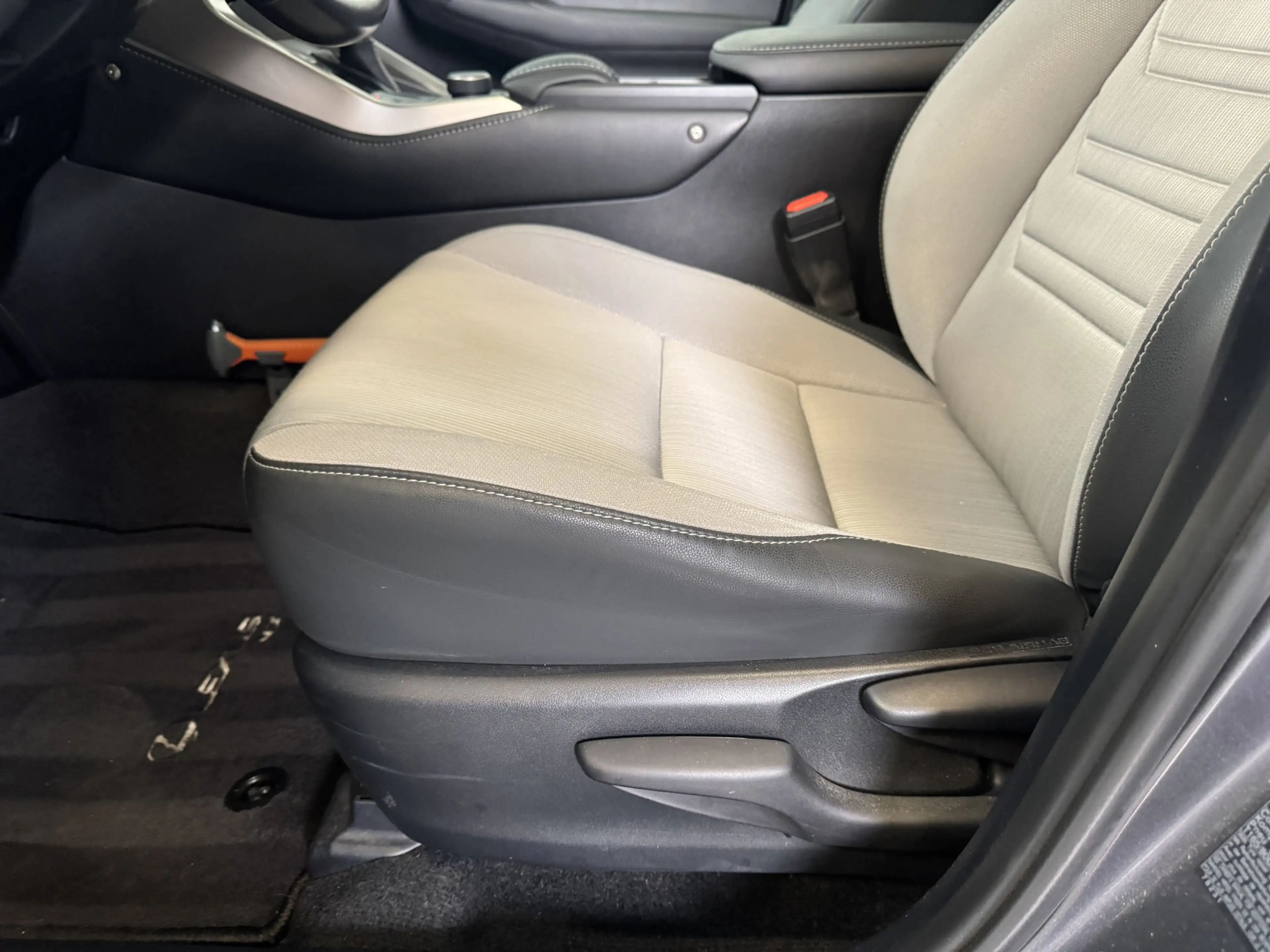 Lexus NX 300h AWD Business Line | Trekhaak | Navigatie | — photo 7