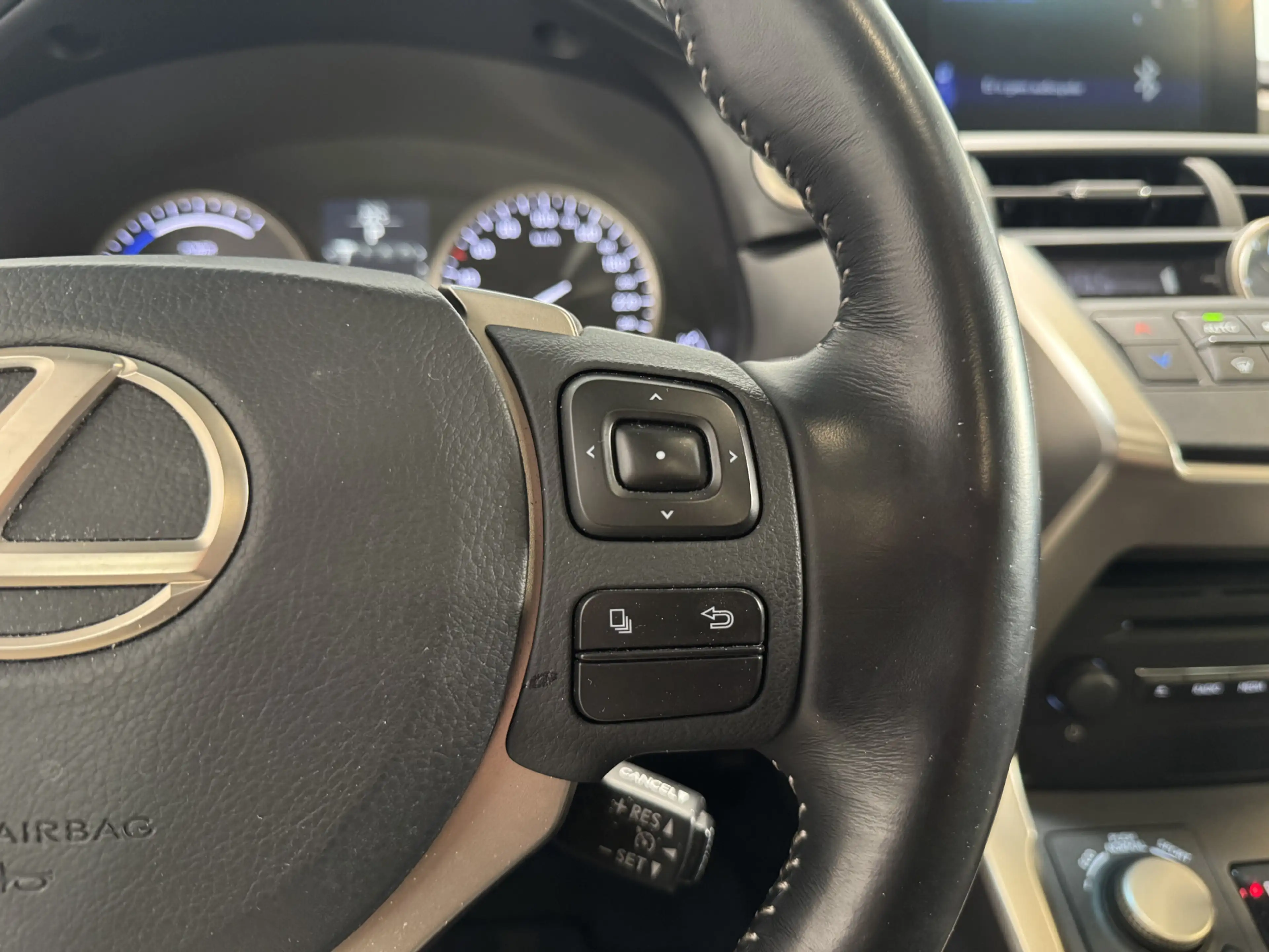 Lexus NX 300h AWD Business Line | Trekhaak | Navigatie | — photo 12