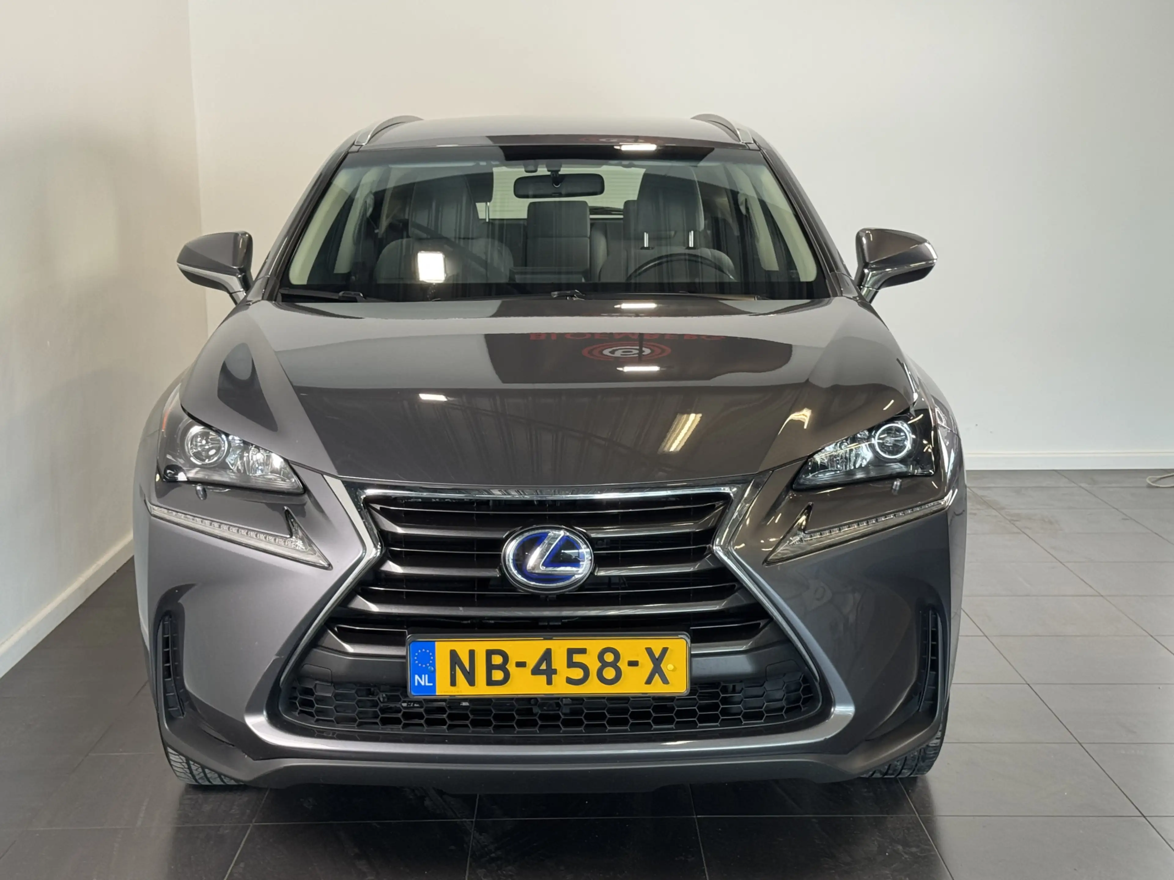 Lexus NX 300h AWD Business Line | Trekhaak | Navigatie | — photo 3