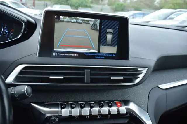 Peugeot 3008 view 8