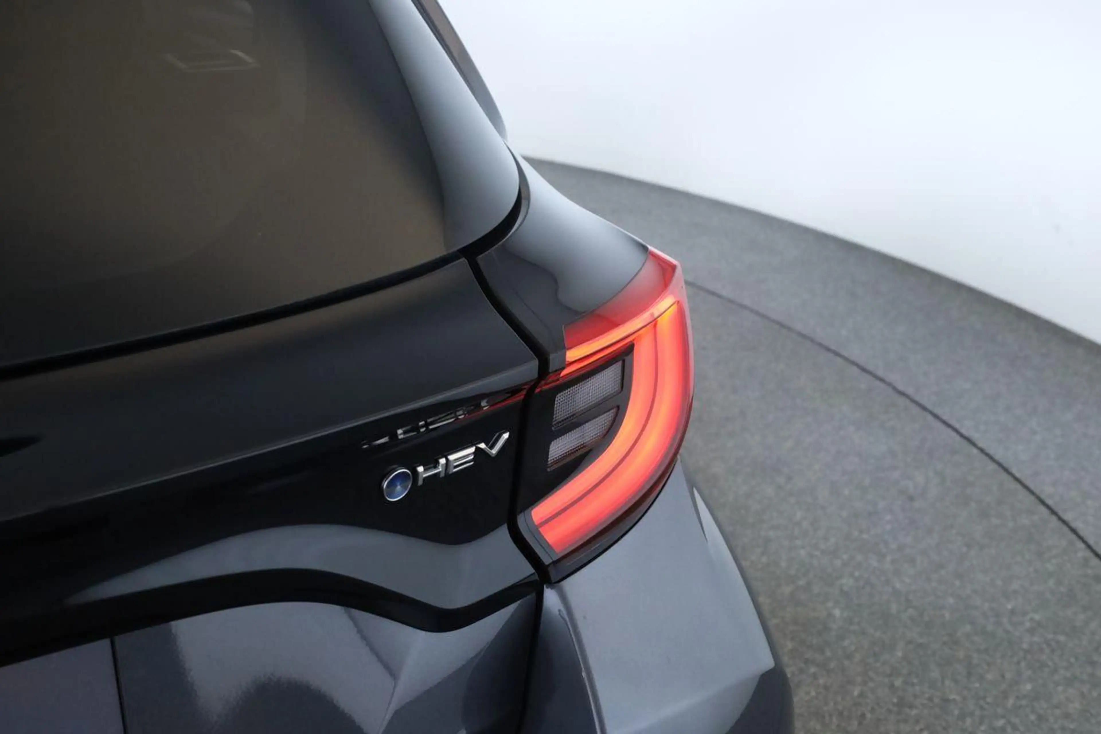 Toyota Yaris Hybrid 116 Teamplayer LED App SHZ Key Kam — photo 11