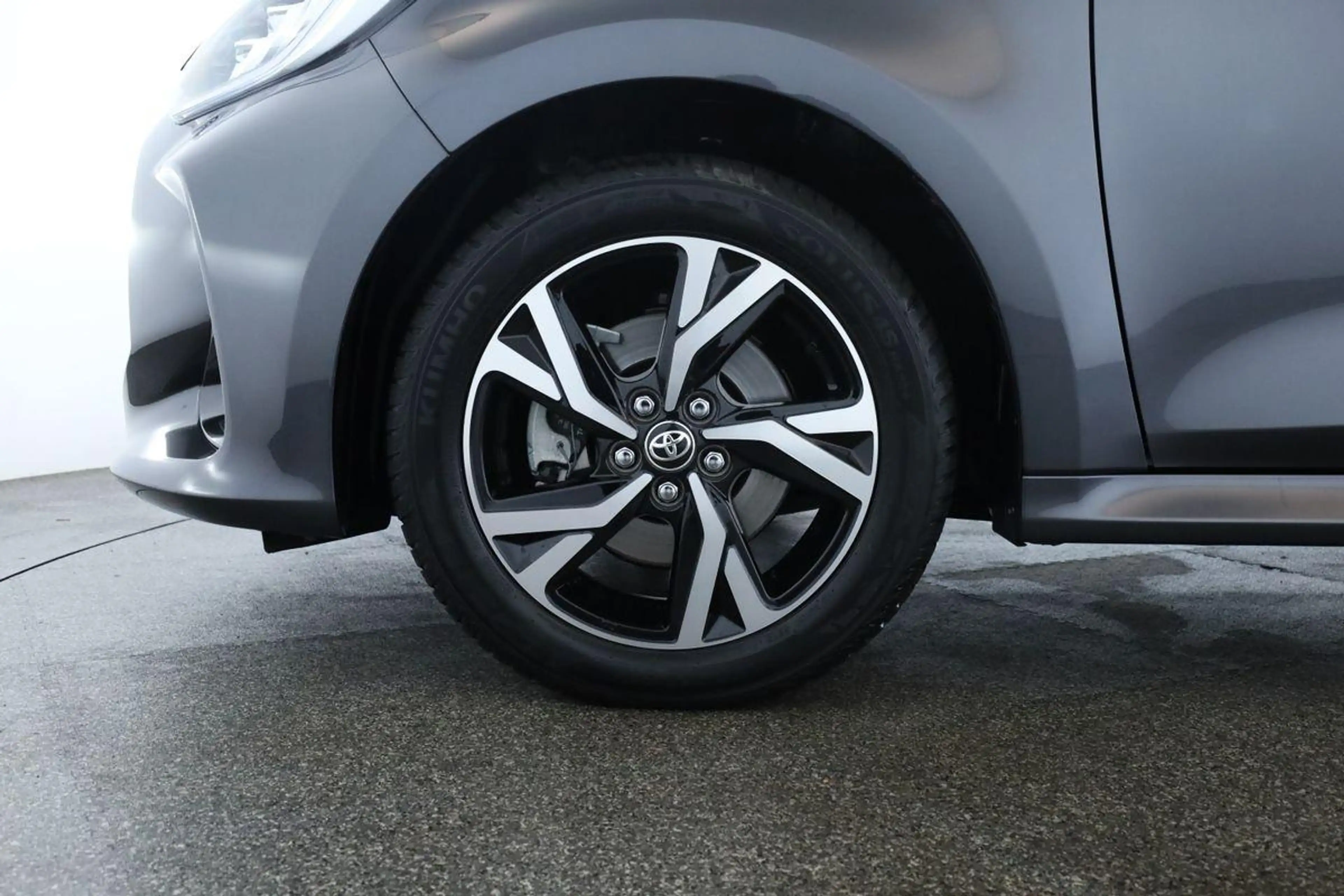 Toyota Yaris Hybrid 116 Teamplayer LED App SHZ Key Kam — photo 7