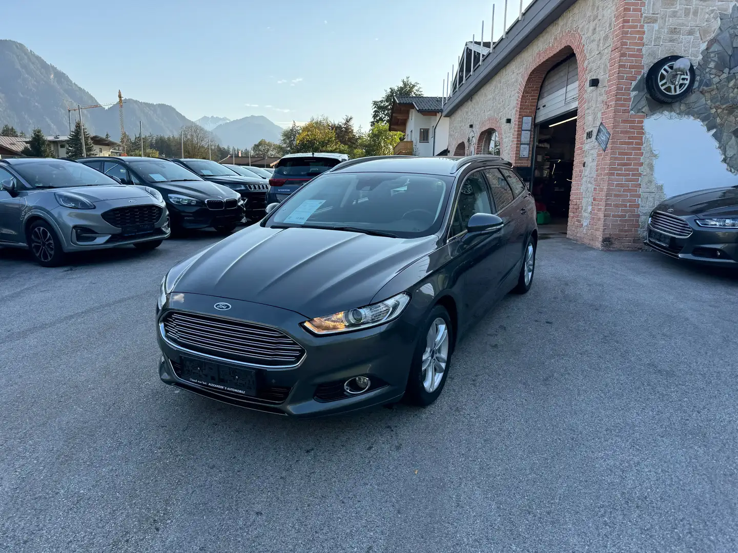 Ford Mondeo Traveller Titanium 2,0 TDCi Grau - 2