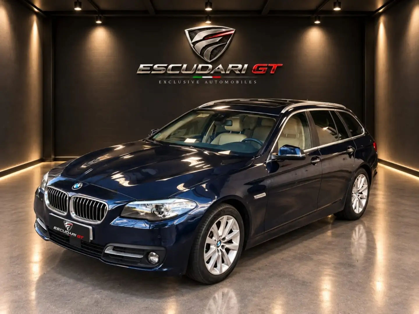 BMW 530 530dA Touring xDrive Azul - 2