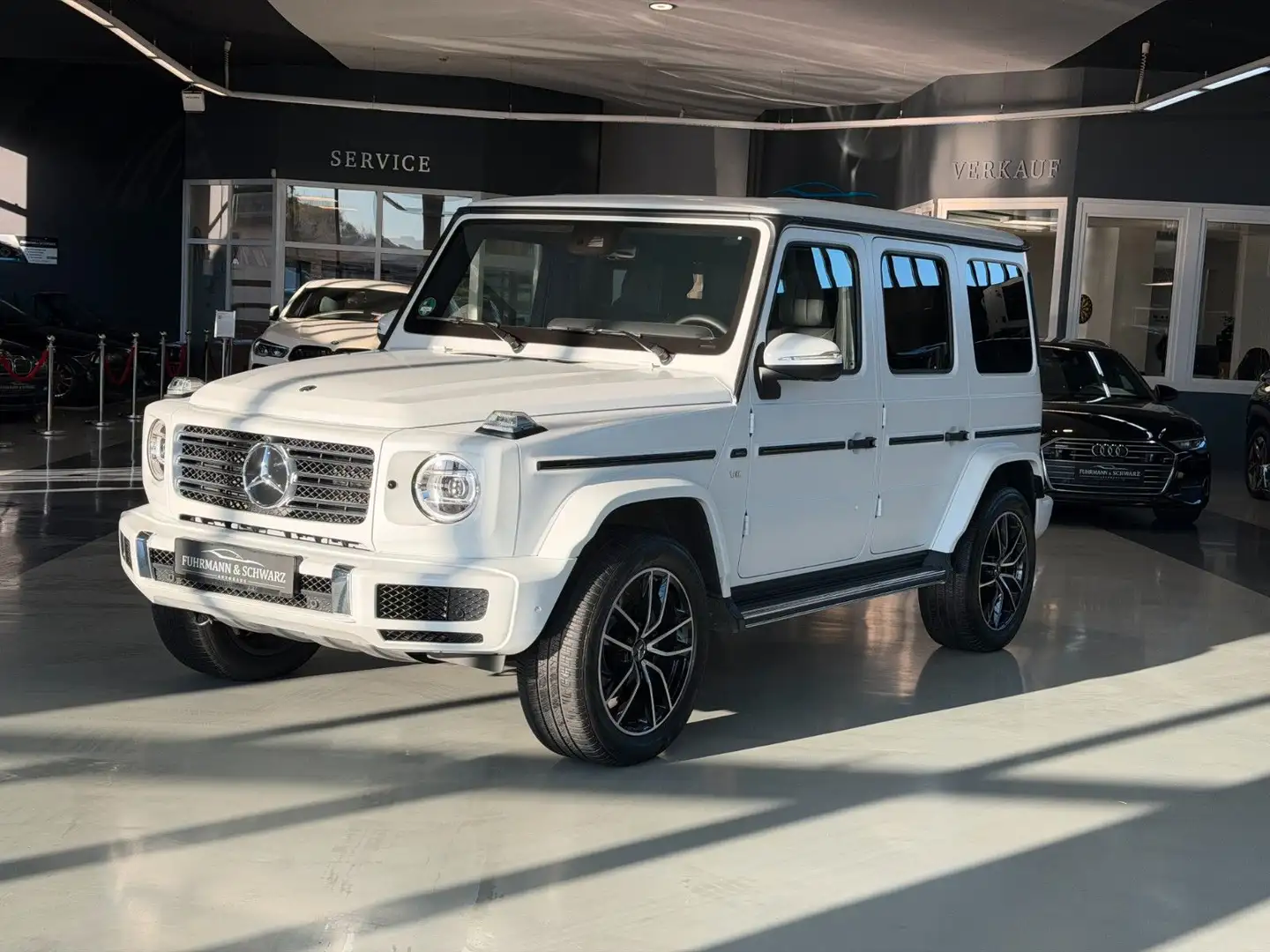 Mercedes-Benz G 500 9G-TR. FINAL EDITION WEIß-MATT Leder-Weiß Bílá - 1