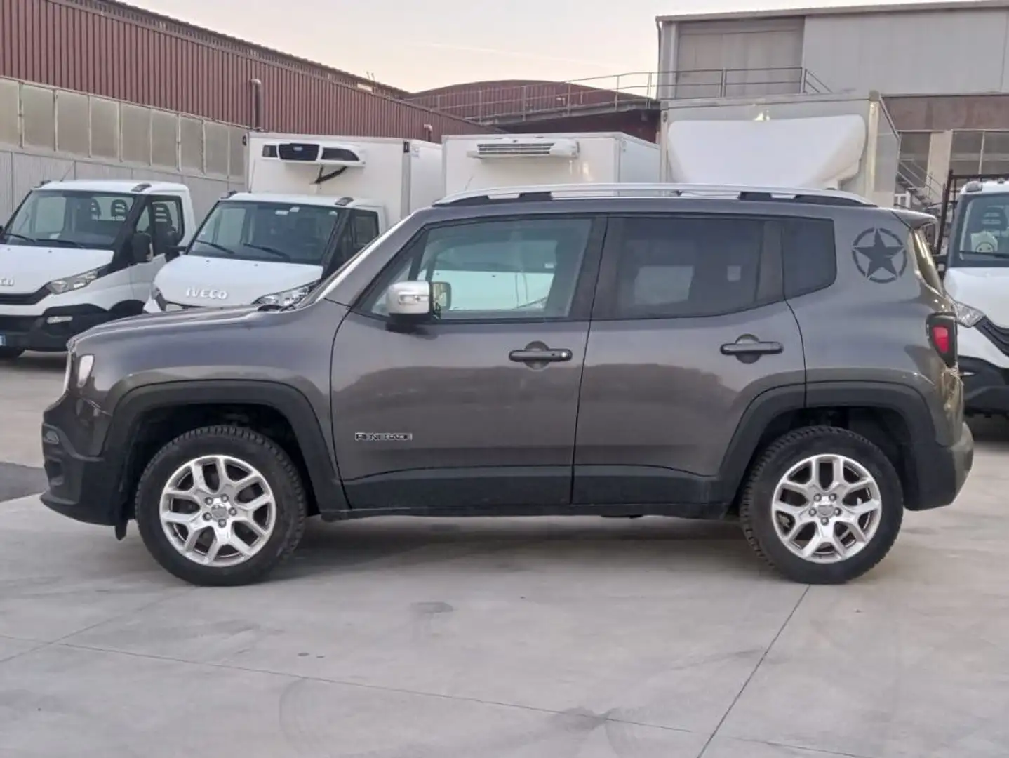 Jeep Renegade Renegade 2.0 mjt Limited 4wd 140cv Grau - 2