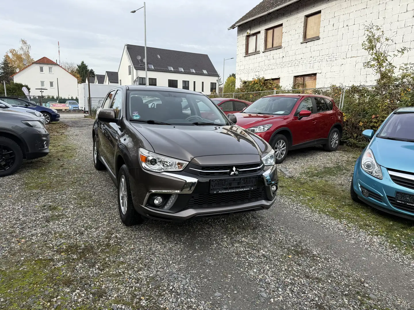 Mitsubishi ASX Diamant Edition+ 2WD Braun - 1