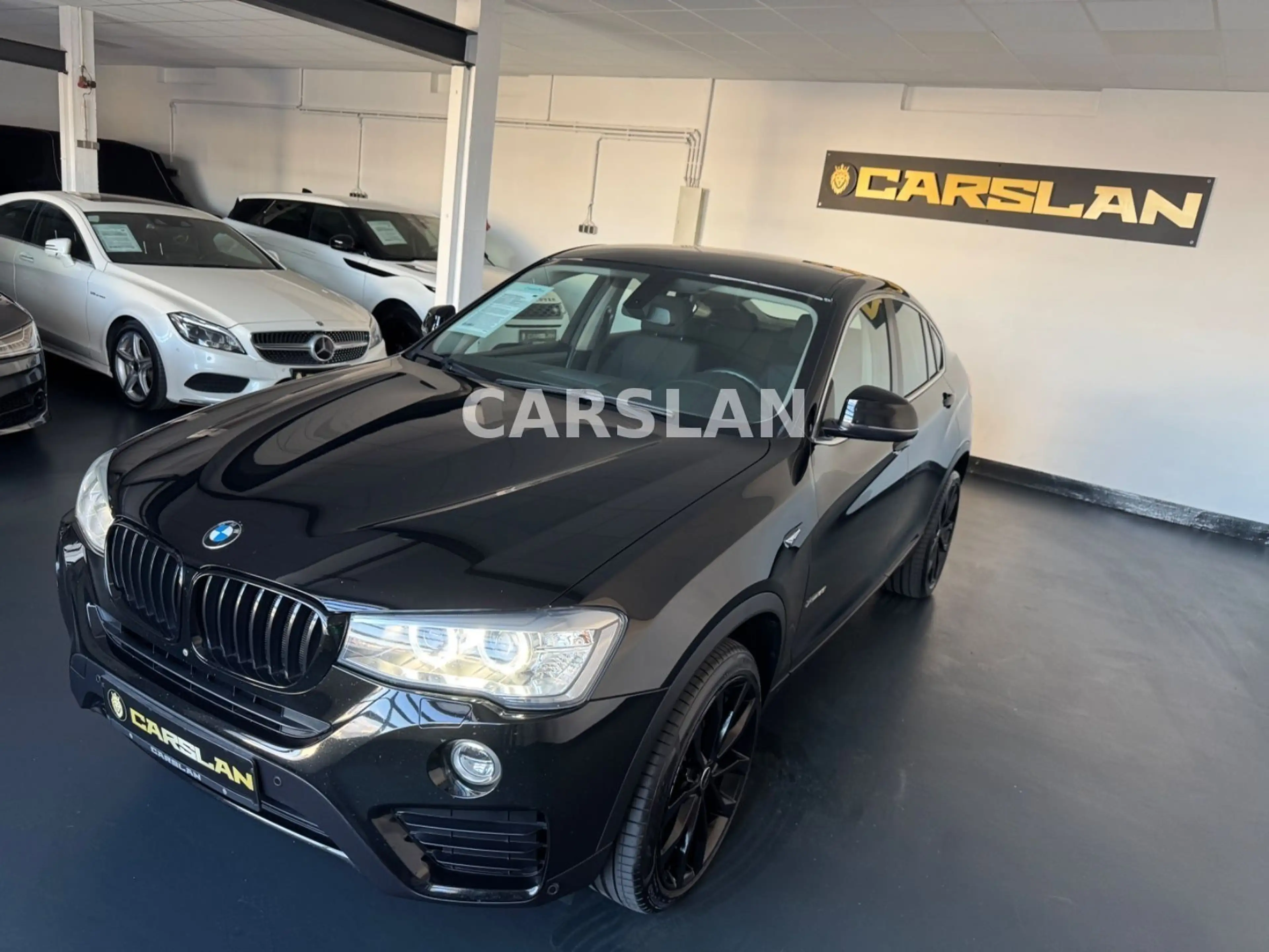 BMW X4 xDrive 28i ADVANTAGE 20"+2.HND+LED+NAVI+R.KAM — photo 4