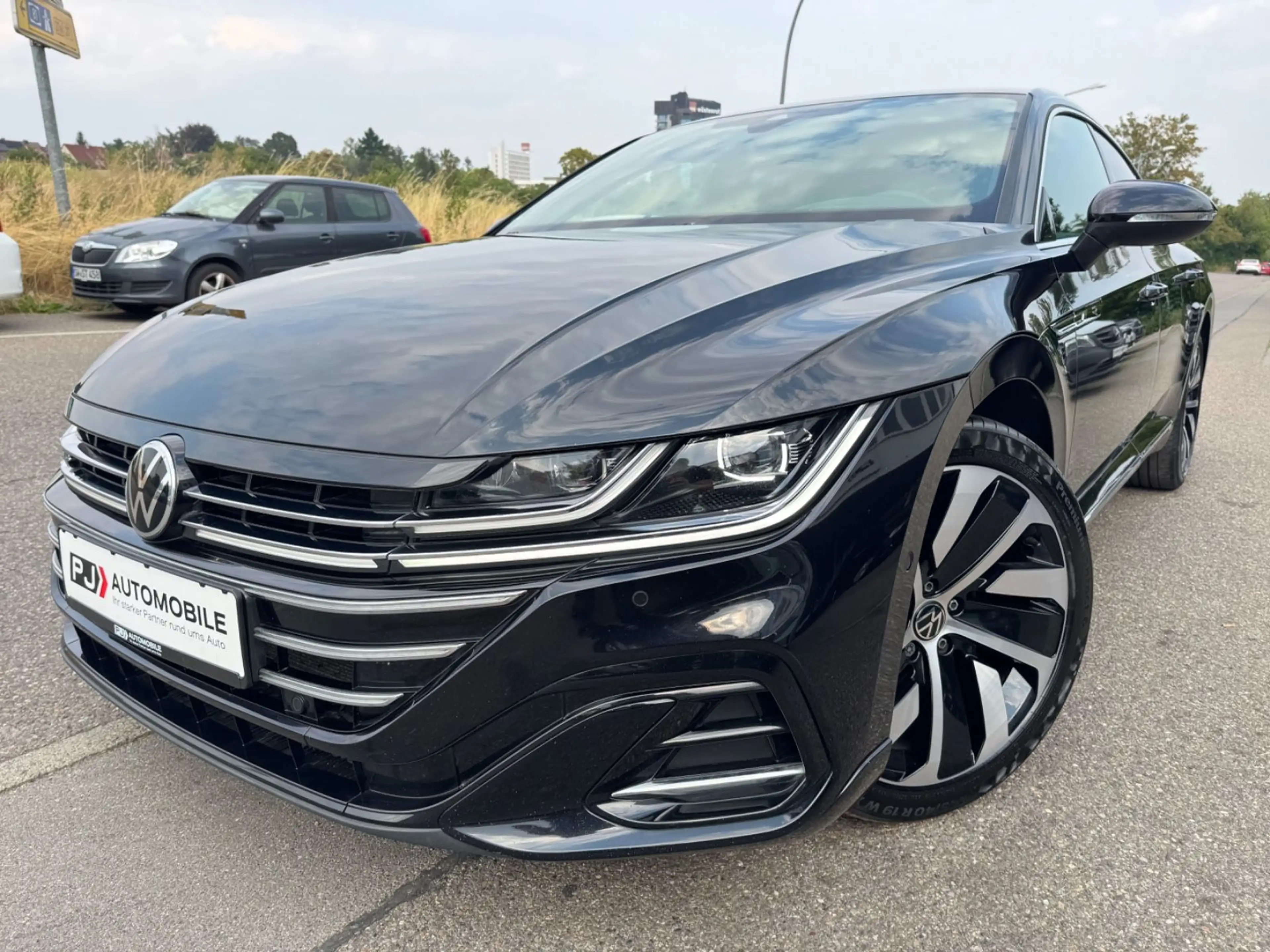 Volkswagen Arteon 2.0 TDI R-Line Navi LED Kamera ACC AHK 1.