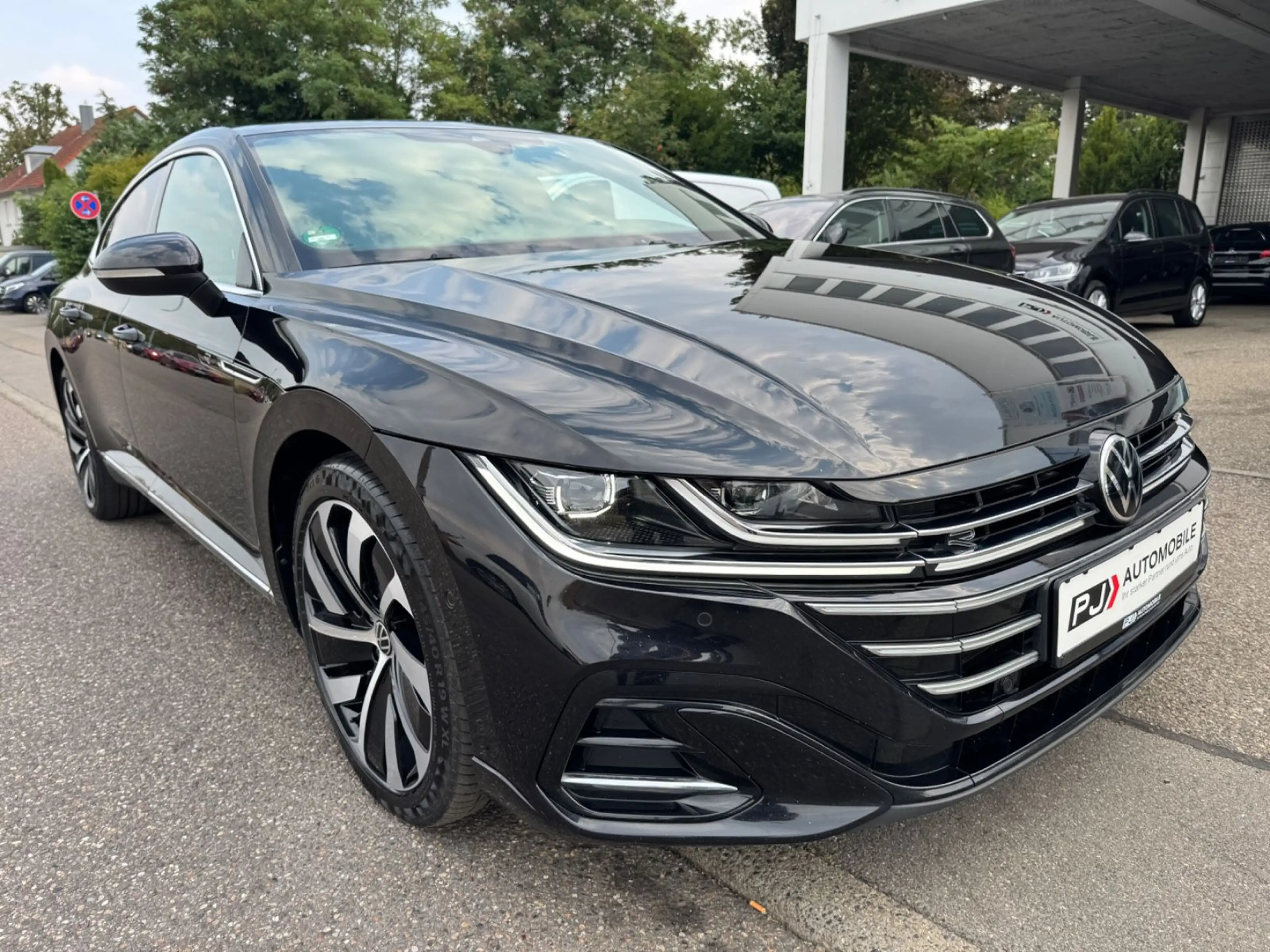 Volkswagen Arteon 2.0 TDI R-Line Navi LED Kamera ACC AHK 1. — photo 8
