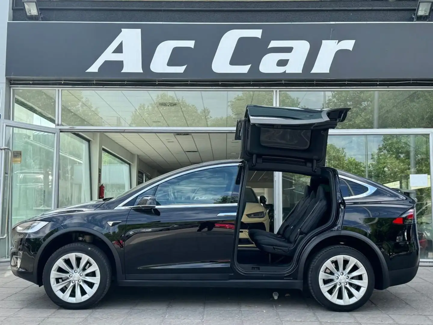 Tesla Model X 75D 4WD Negro - 1