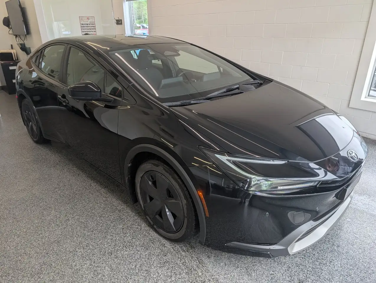 Toyota Prius Prime снимка Toyota Prius Prime