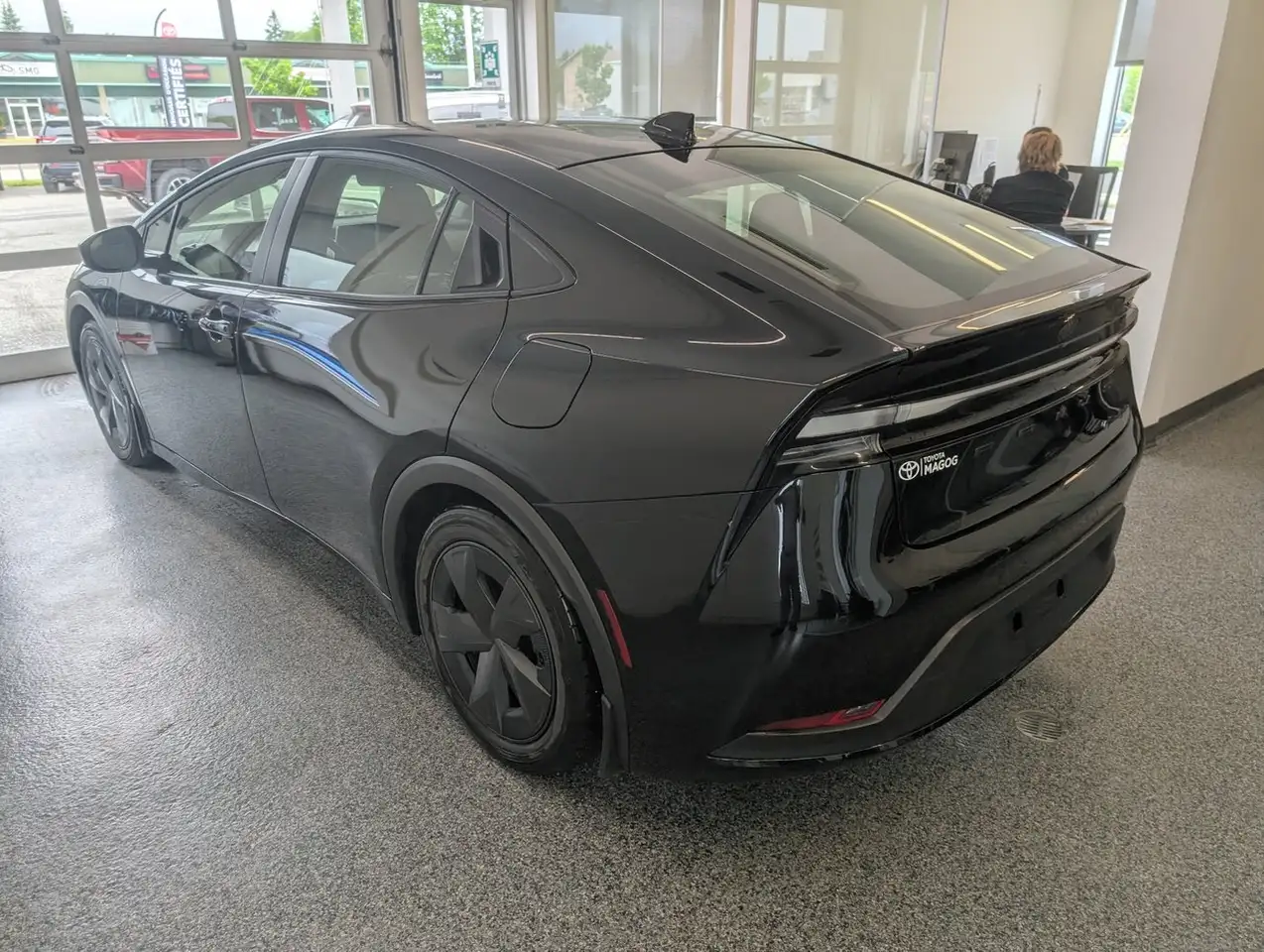 Toyota Prius Prime снимка Toyota Prius Prime
