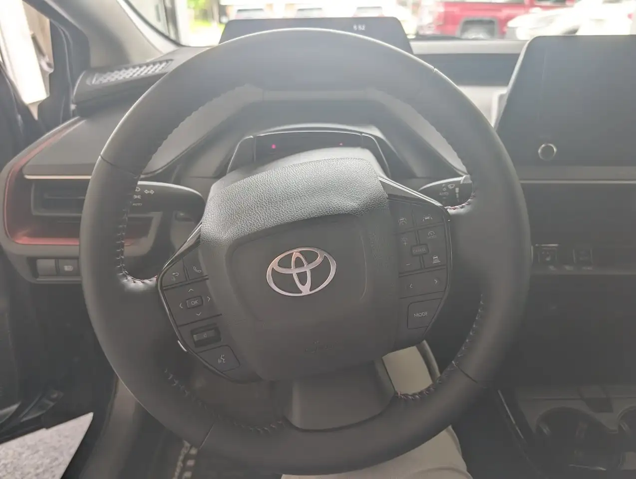 Toyota Prius Prime снимка Toyota Prius Prime
