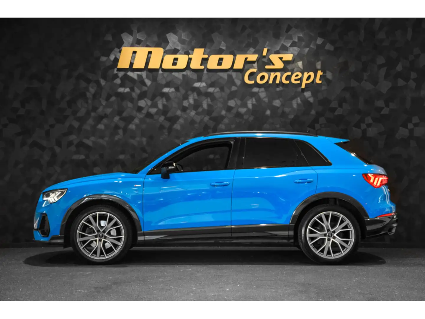 Audi Q3 S-Line 40 tdi Quattro Azul - 2