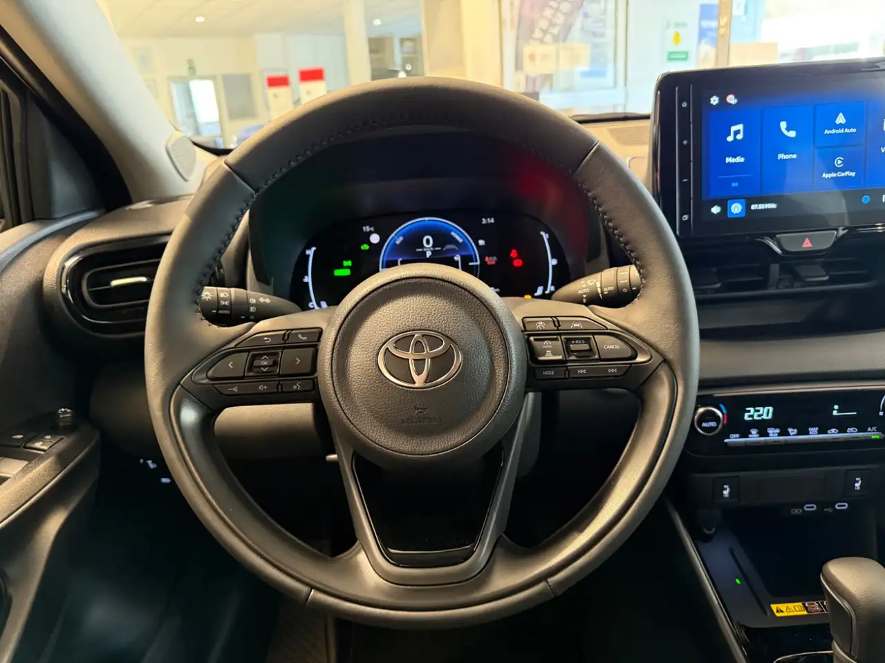 Toyota Yaris 1.5 Hybrid Teamplayer Comfort-Paket, Kamera 9