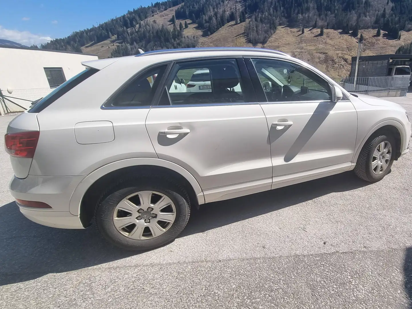 Audi Q3 Q3 2,0 TDI Design S-tronic Design Weiß - 1