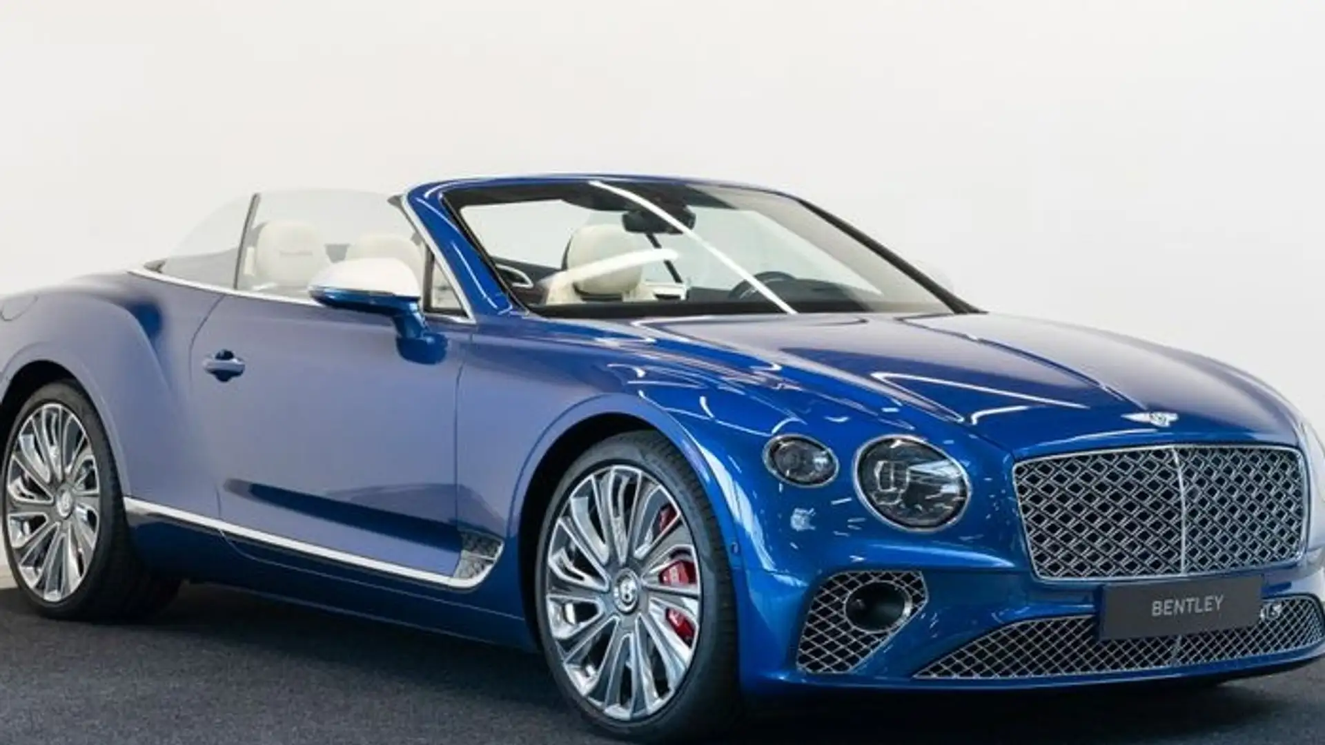 Bentley Continental W12 GT Convertible Speed Modrá - 2
