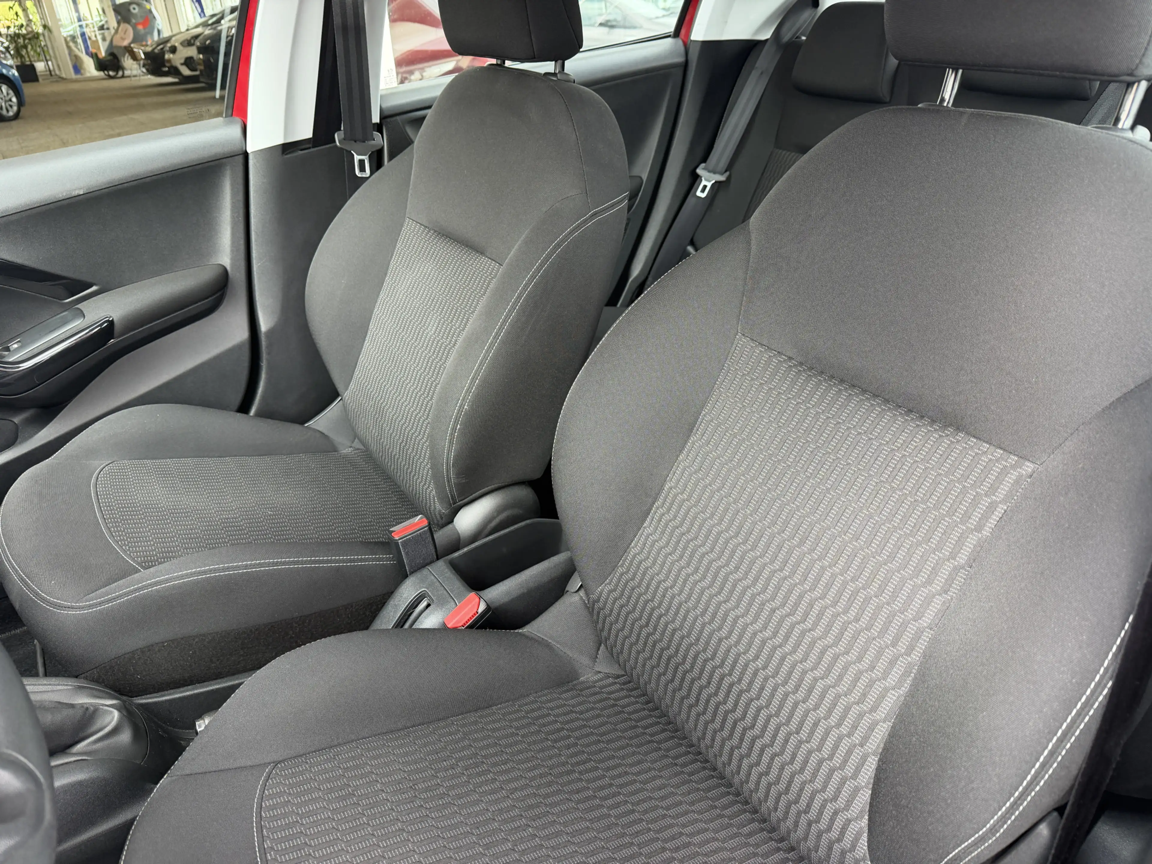 Peugeot 208 1.2 Blue Lease Executive Navi Airco Cruise Carplay — photo 11