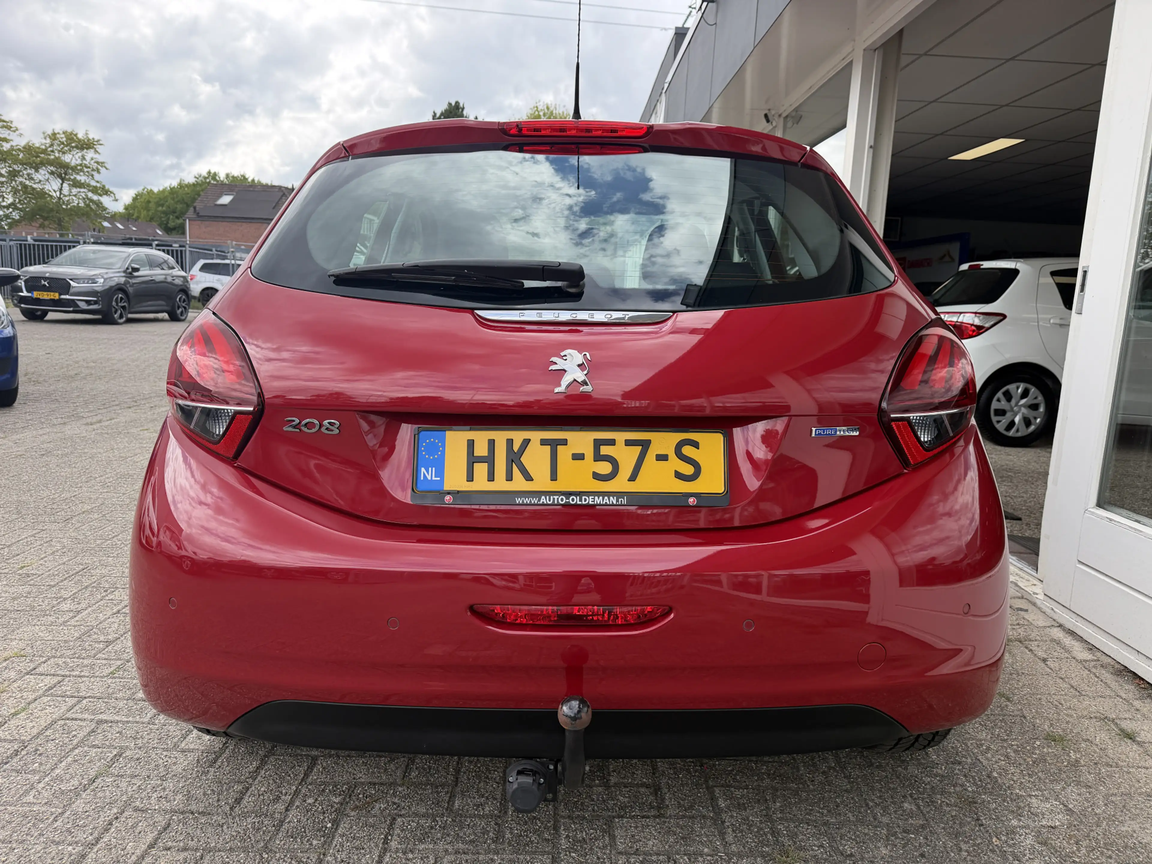 Peugeot 208 1.2 Blue Lease Executive Navi Airco Cruise Carplay — photo 4