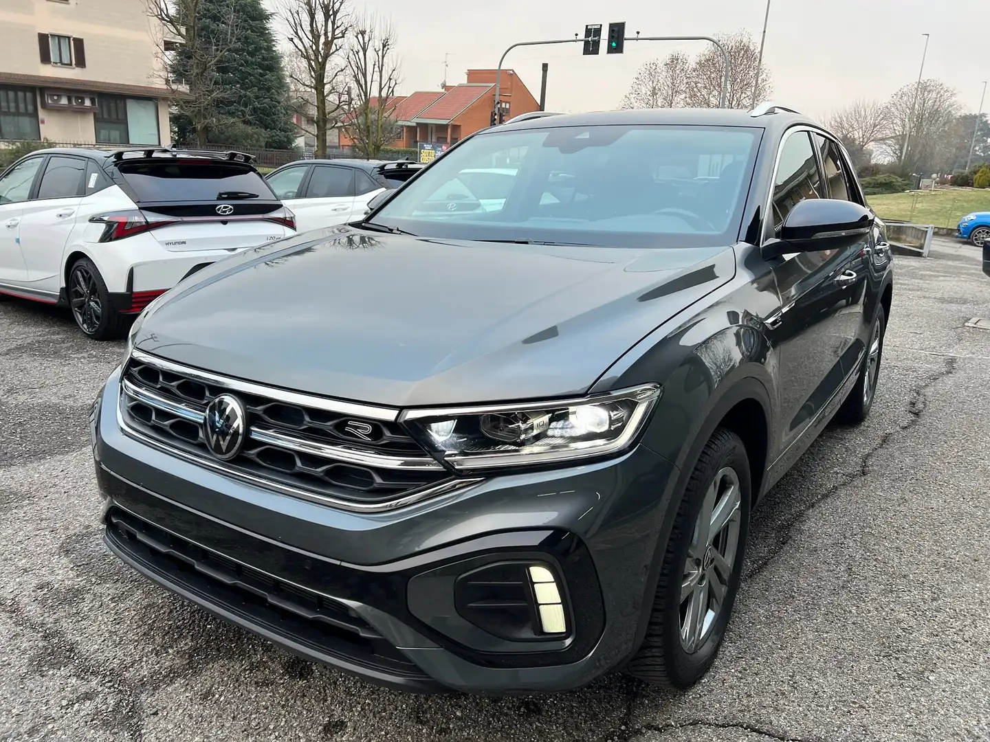 Volkswagen T-Roc 2.0 tdi R-Line 150cv Navi ACC telecamera Grigio - 1