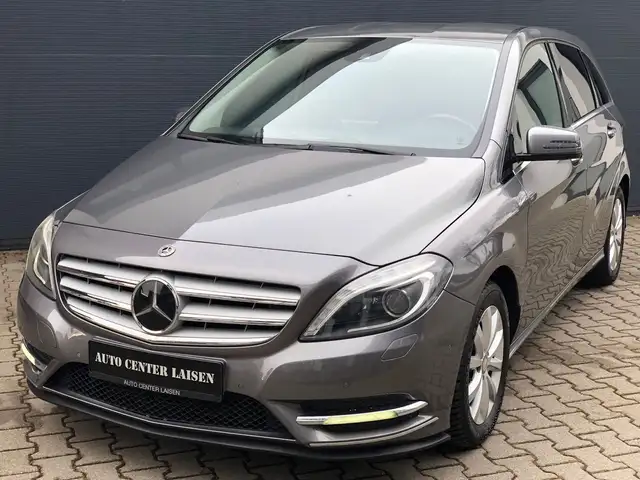 Mercedes-Benz B 220 4Matic LED Kamera Navi Leder Klima
