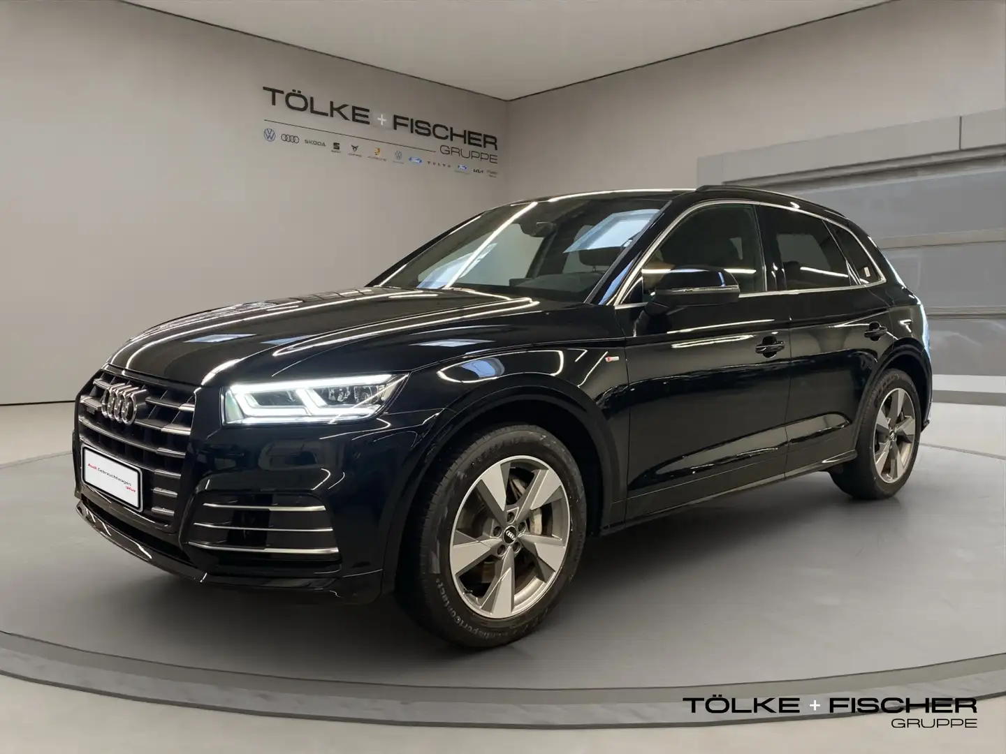 Audi Q5 55 TFSIe 55 quattro sport AHK S-line STH Schwarz - 2