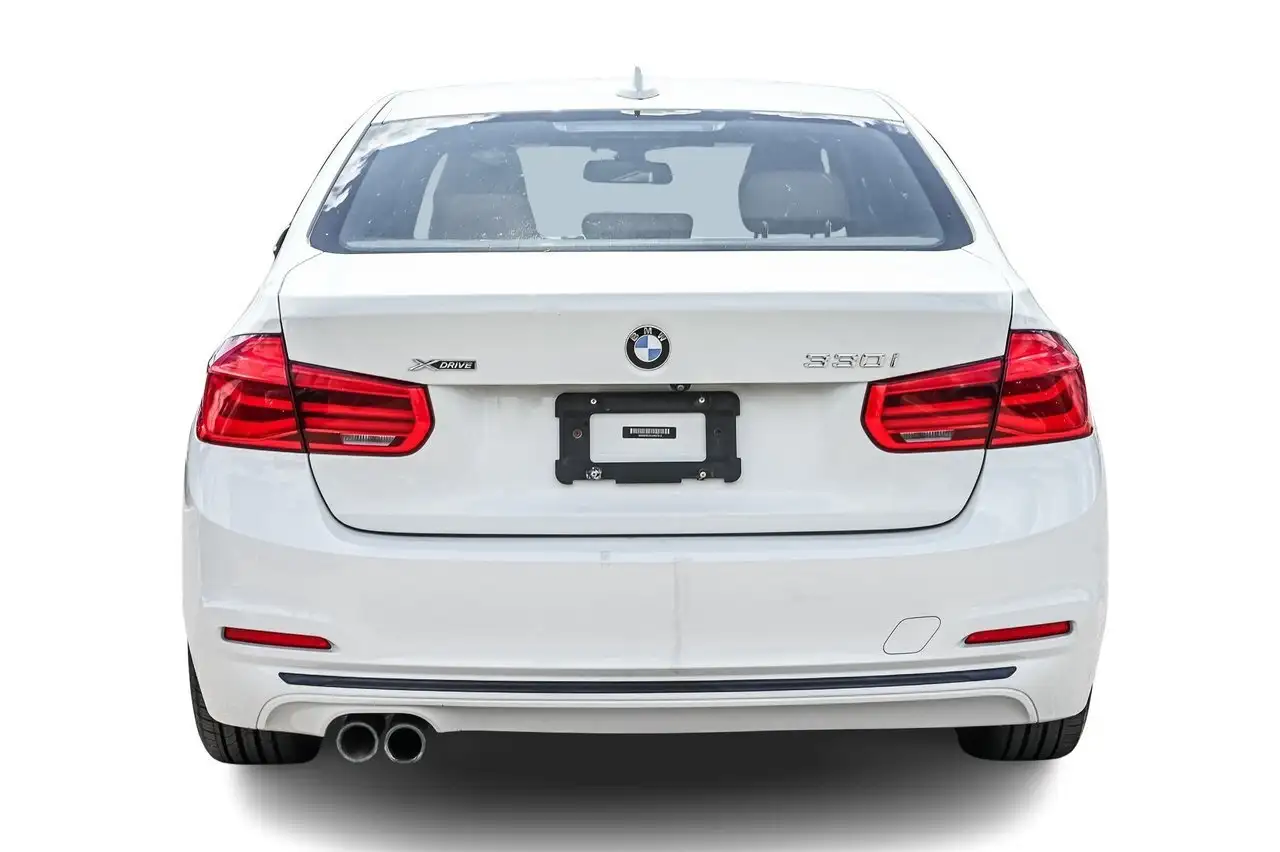 BMW 3 Series photo BMW 3 Series