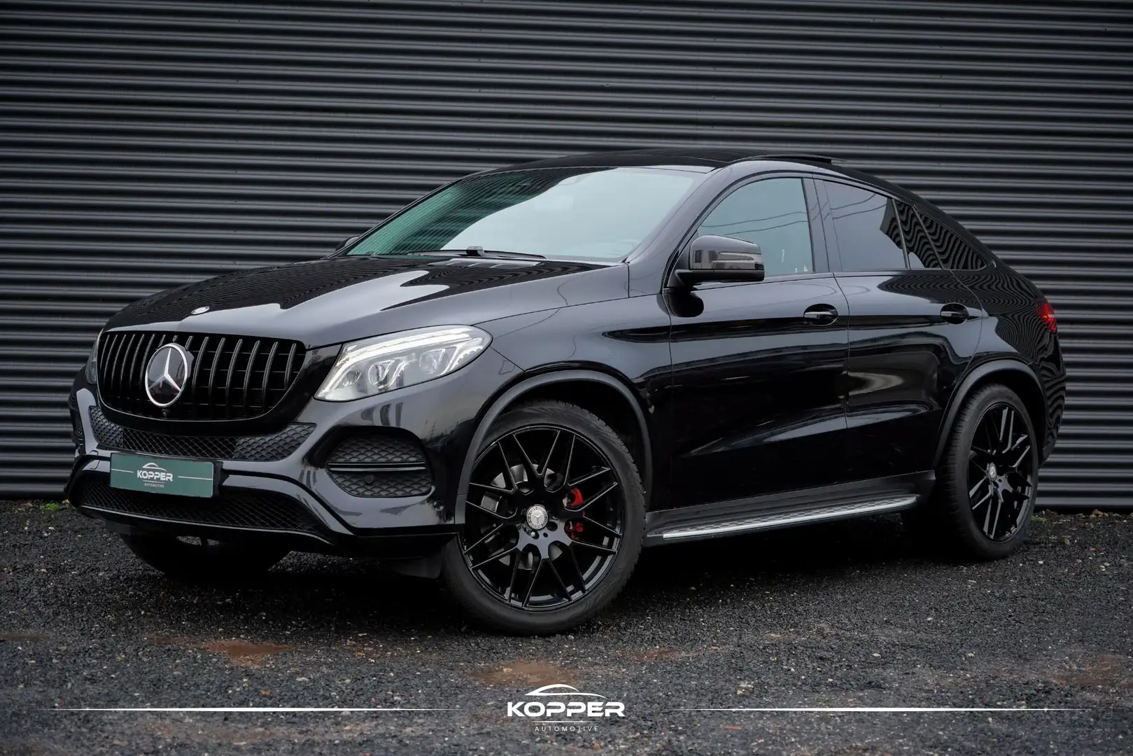 Mercedes-Benz GLE 400 Coupé 4MATIC / Pano / Standkachel / Trekhaak / Har Black - 1