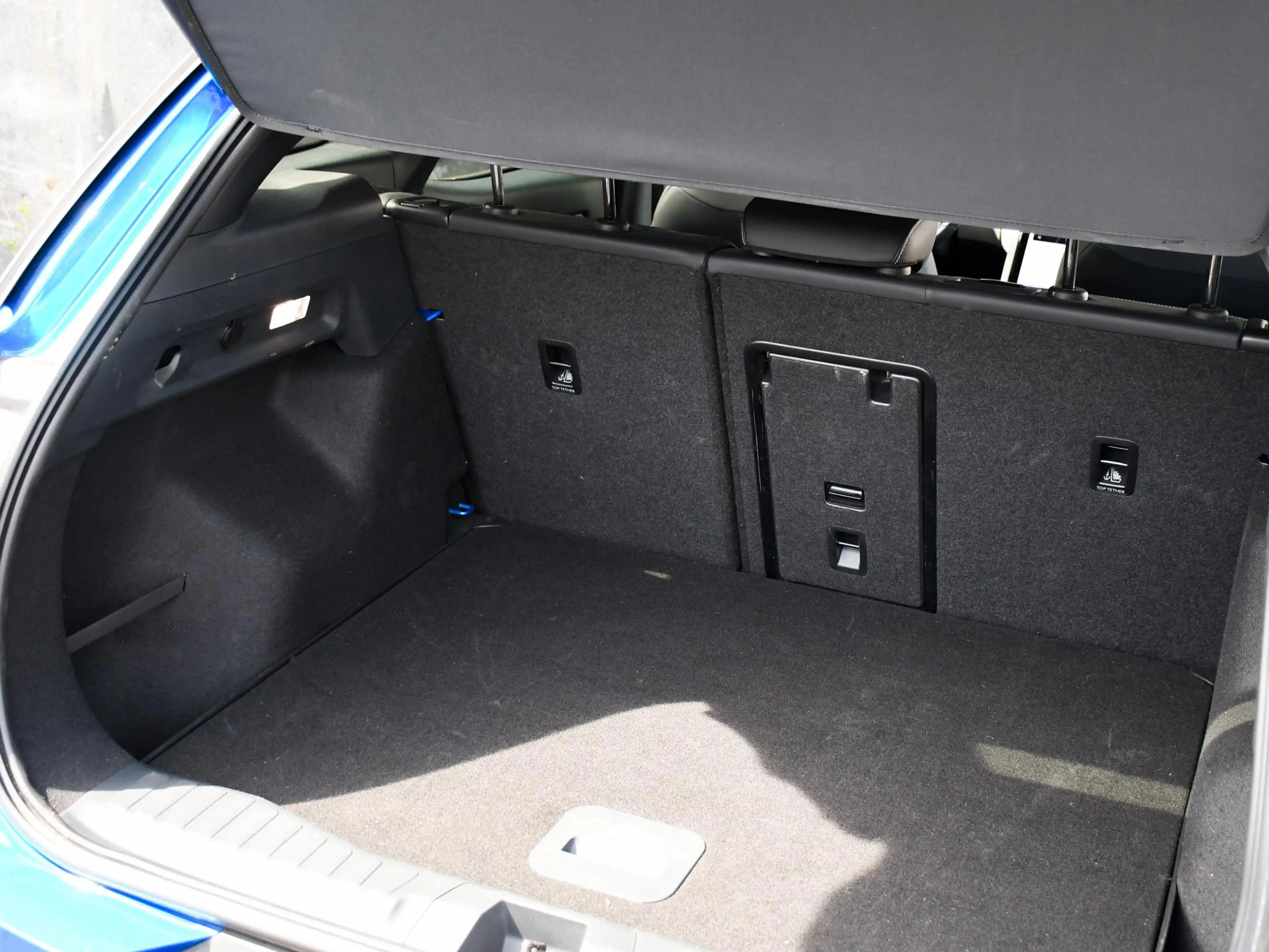 Ford Explorer Premium Extended Range 77 kWh RWD 286pk Automaat L — photo 14