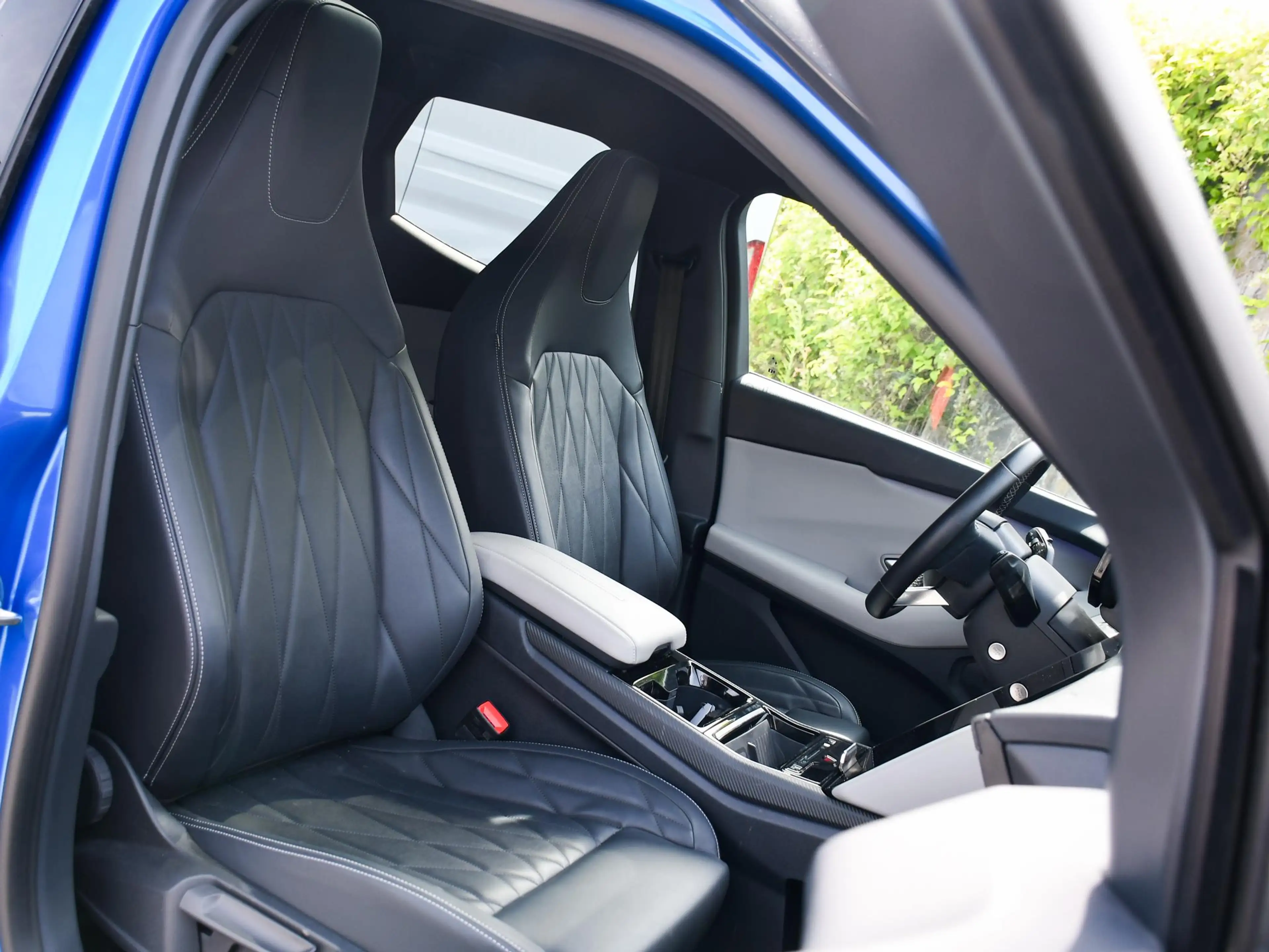 Ford Explorer Premium Extended Range 77 kWh RWD 286pk Automaat L — photo 10