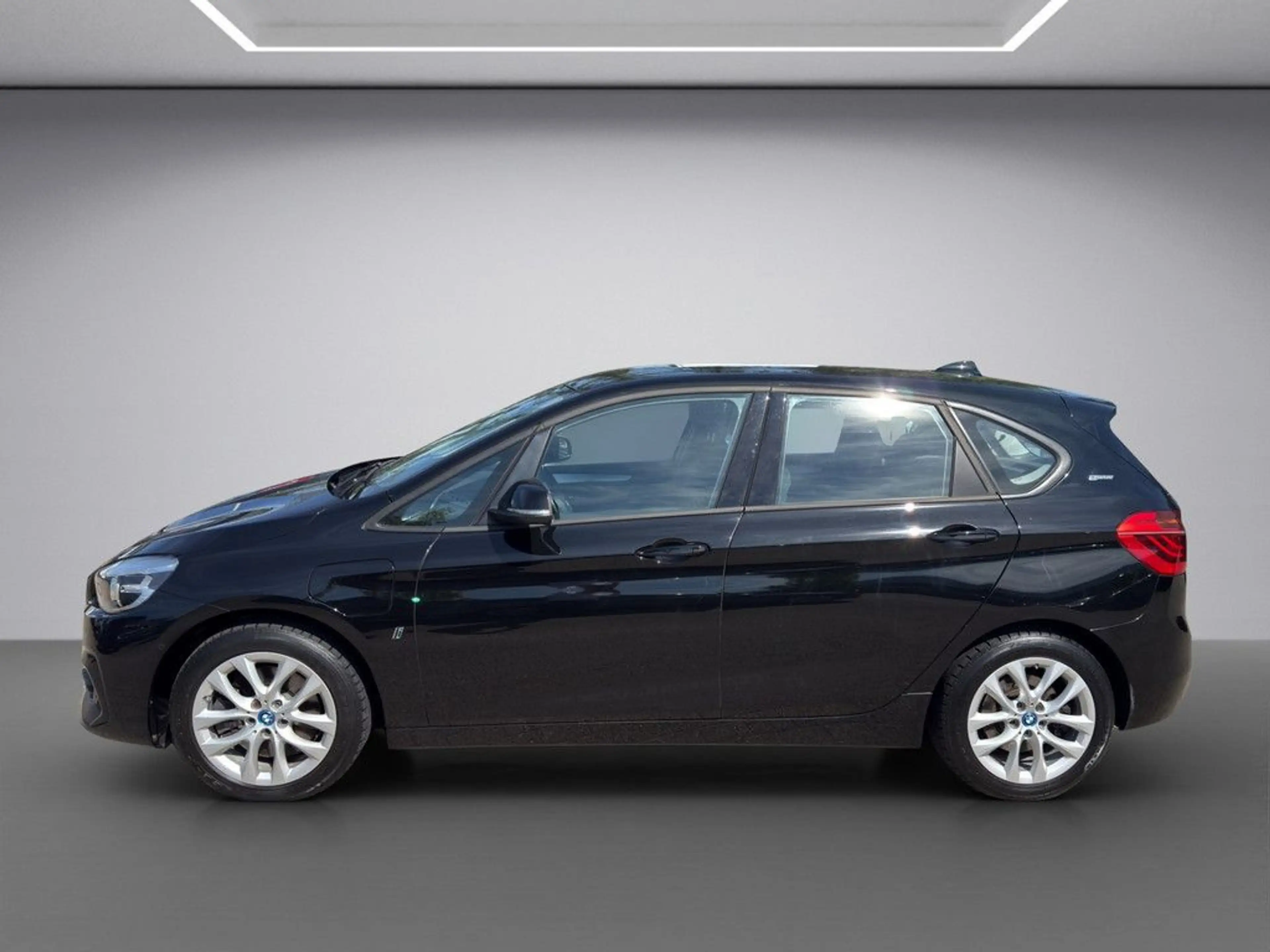 BMW 225 Hybrid iPerformance SHZ FACEL. — photo 2