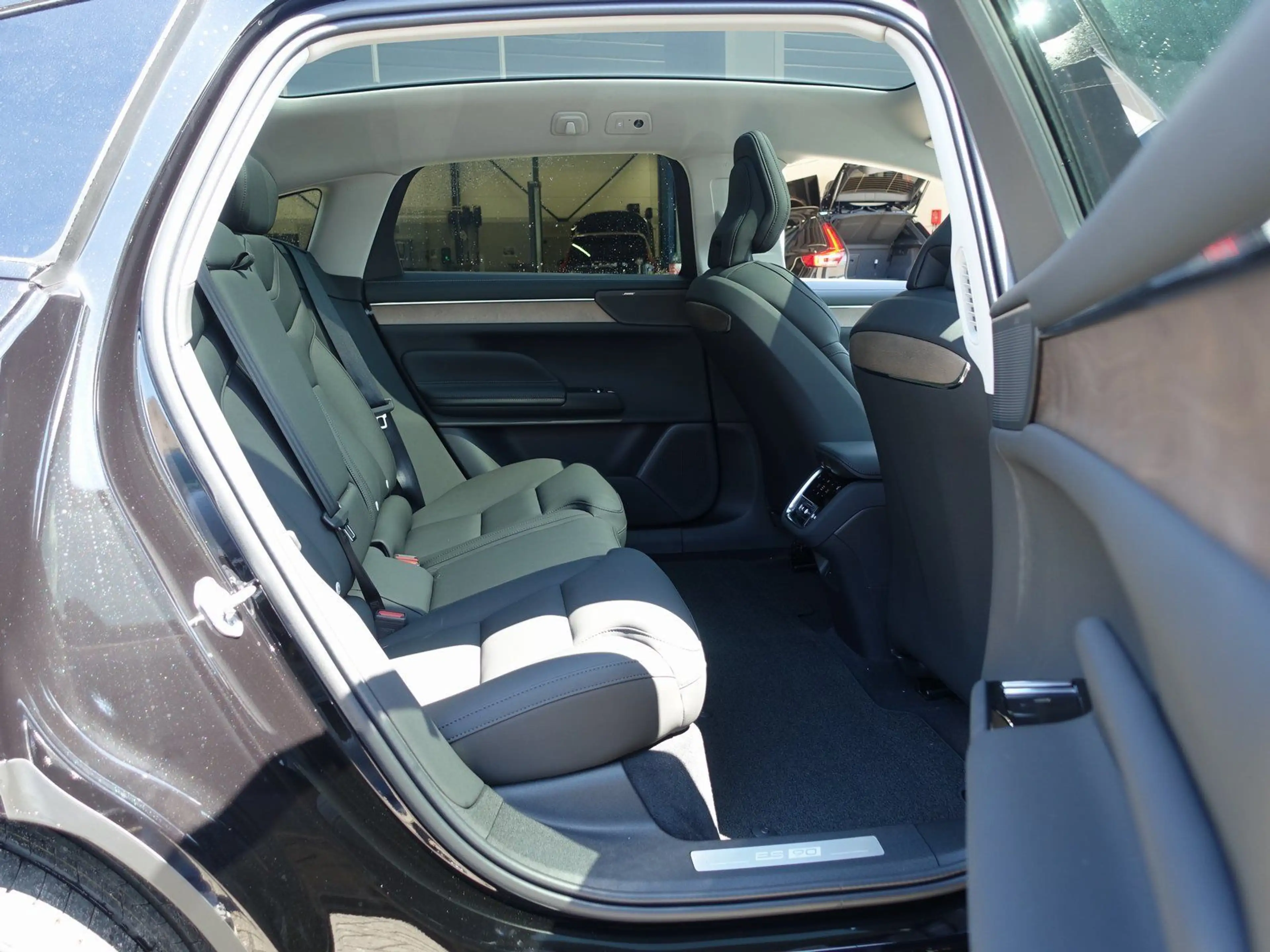 Volvo ES90 Single Motor Extended Range Plus/BOSE/Pano — photo 15