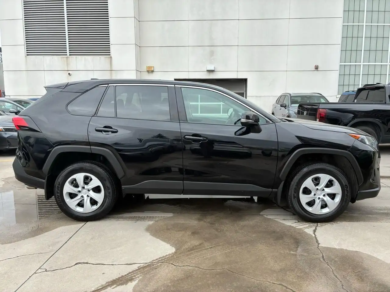 Toyota RAV 4 снимка Toyota RAV 4