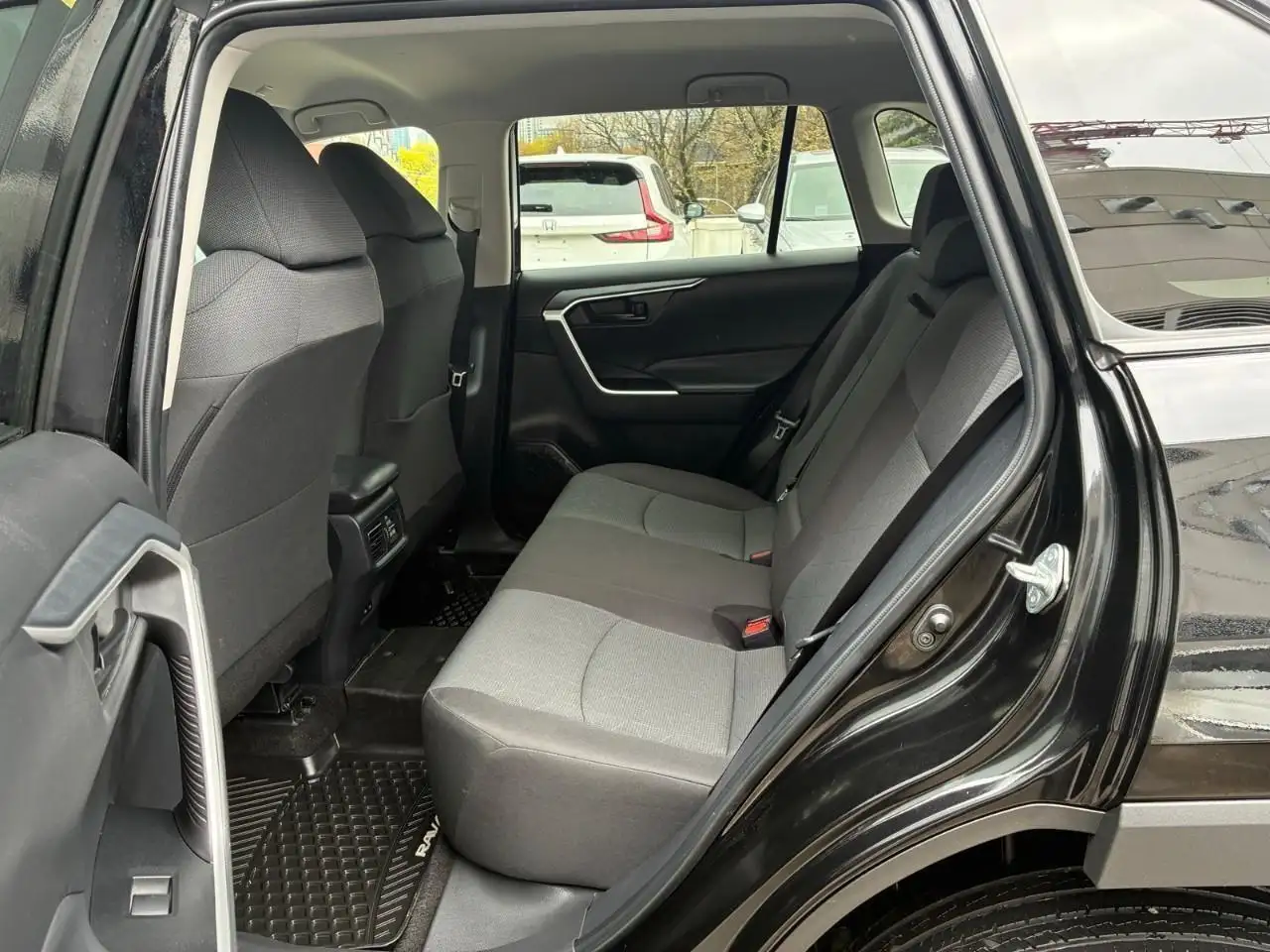 Toyota RAV 4 снимка Toyota RAV 4