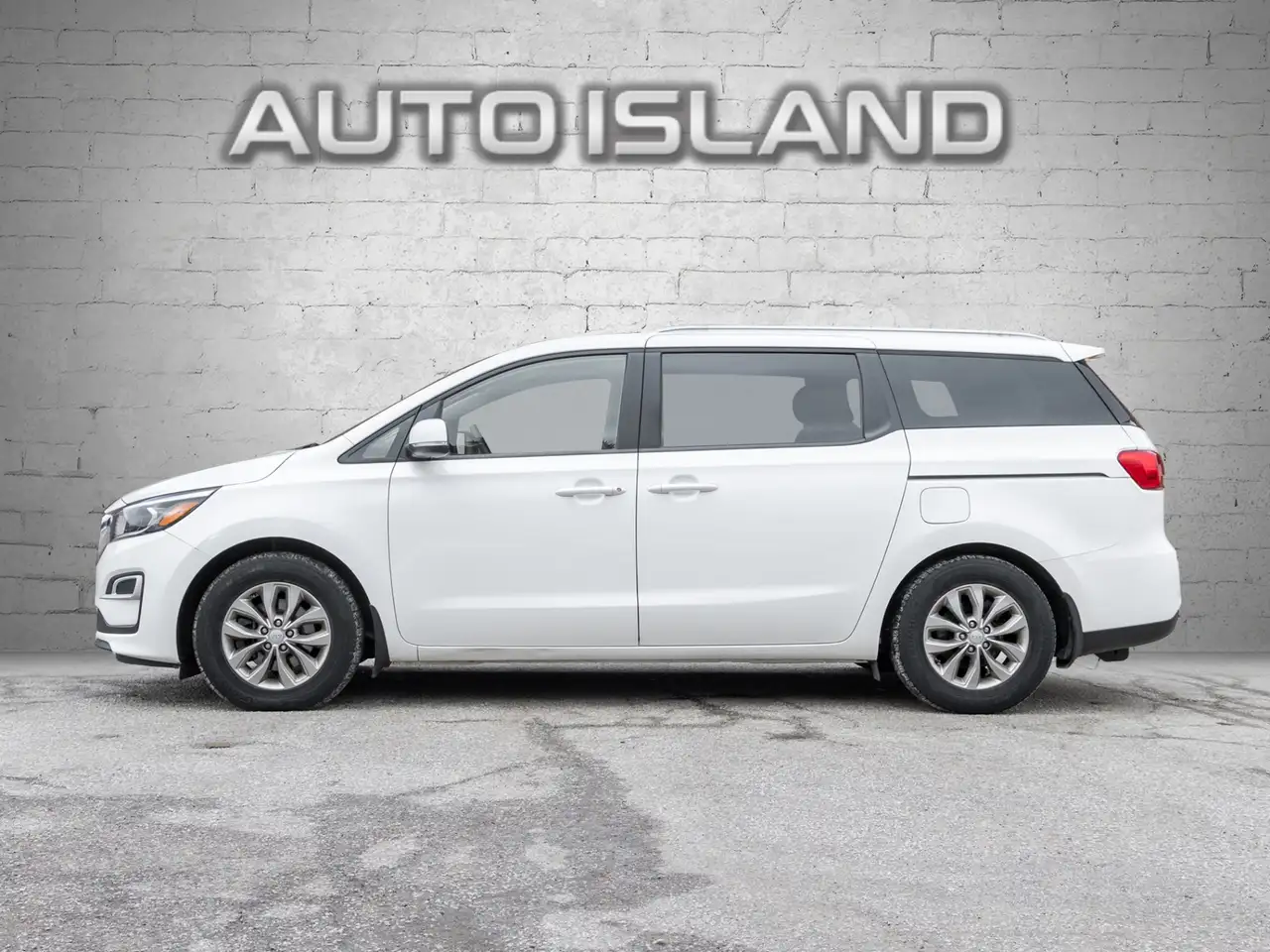 Kia Sedona снимка Kia Sedona
