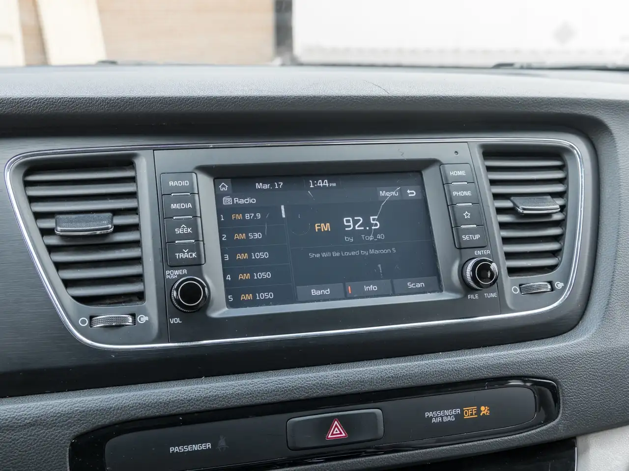 Kia Sedona снимка Kia Sedona