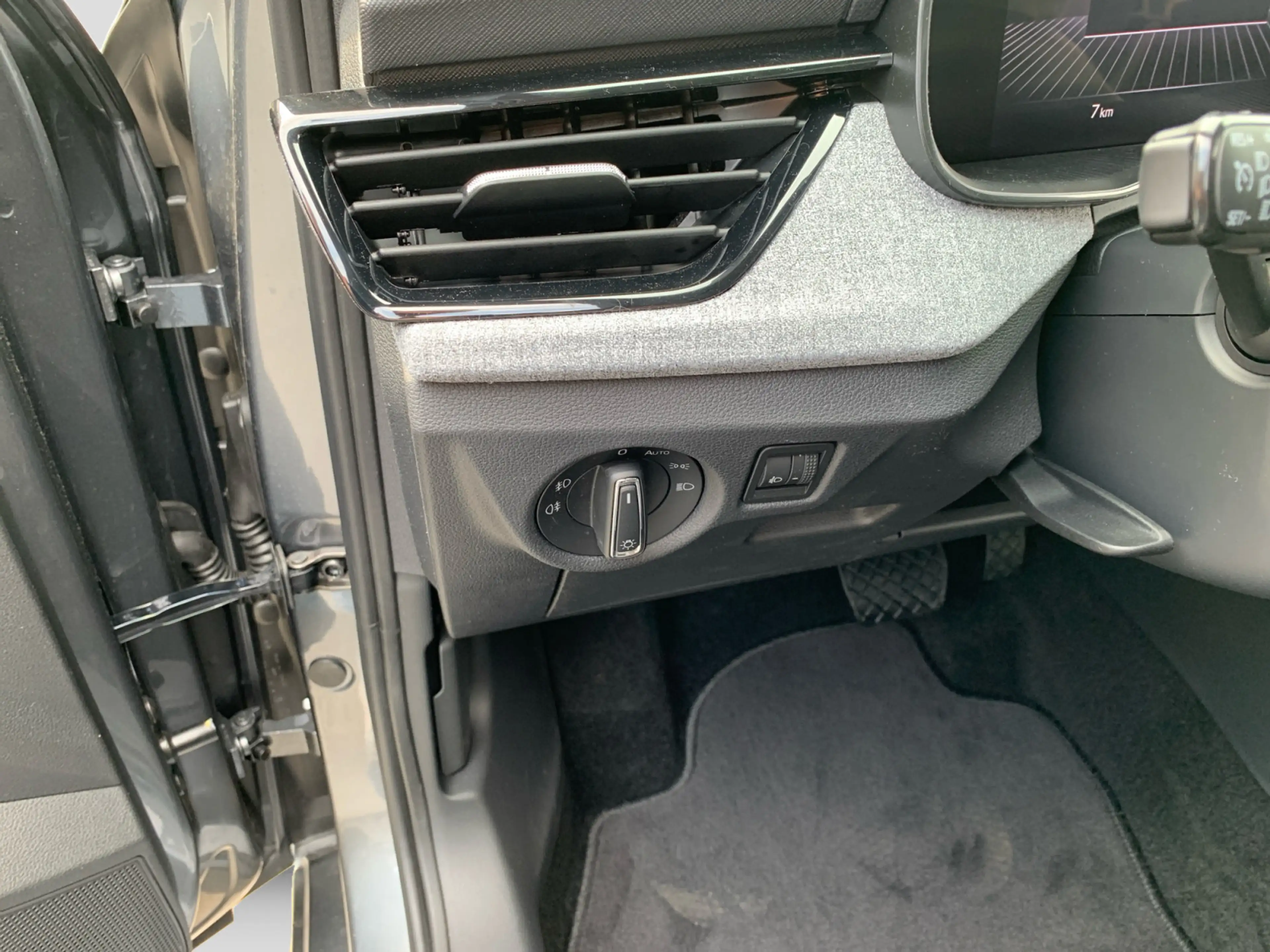 Skoda Kamiq Selection 1,5 TSI 110 KW 7-Gang-DSG — photo 13