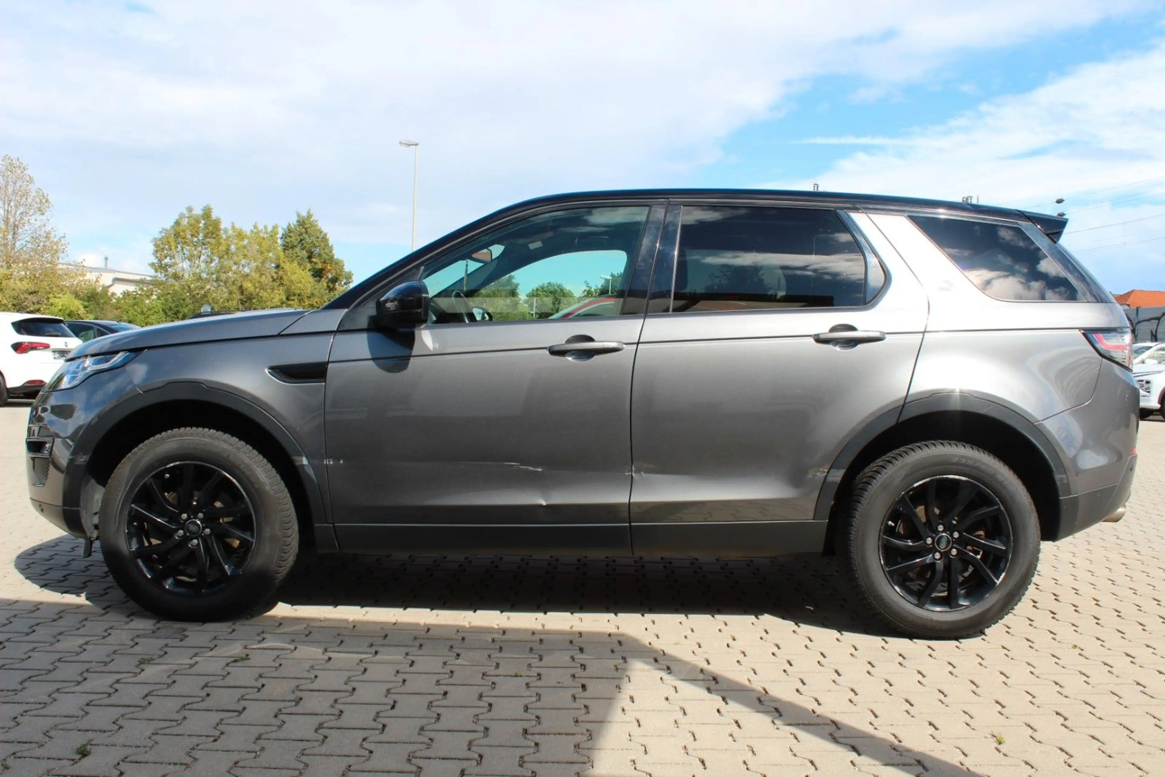 Land Rover Discovery 2.0 SportAWD Aut Sitzhzg Pano R.Kamera — photo 9