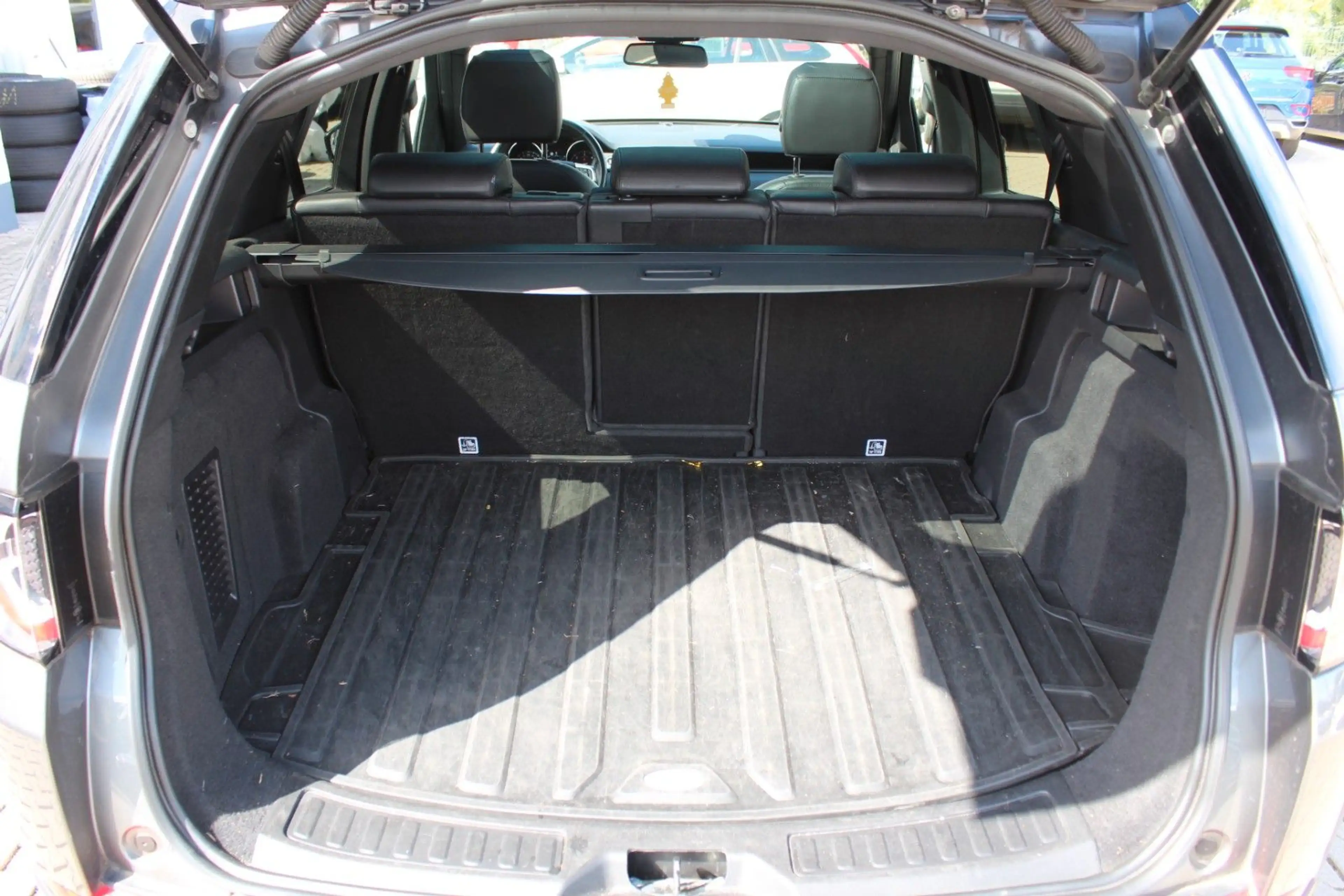 Land Rover Discovery 2.0 SportAWD Aut Sitzhzg Pano R.Kamera — photo 13