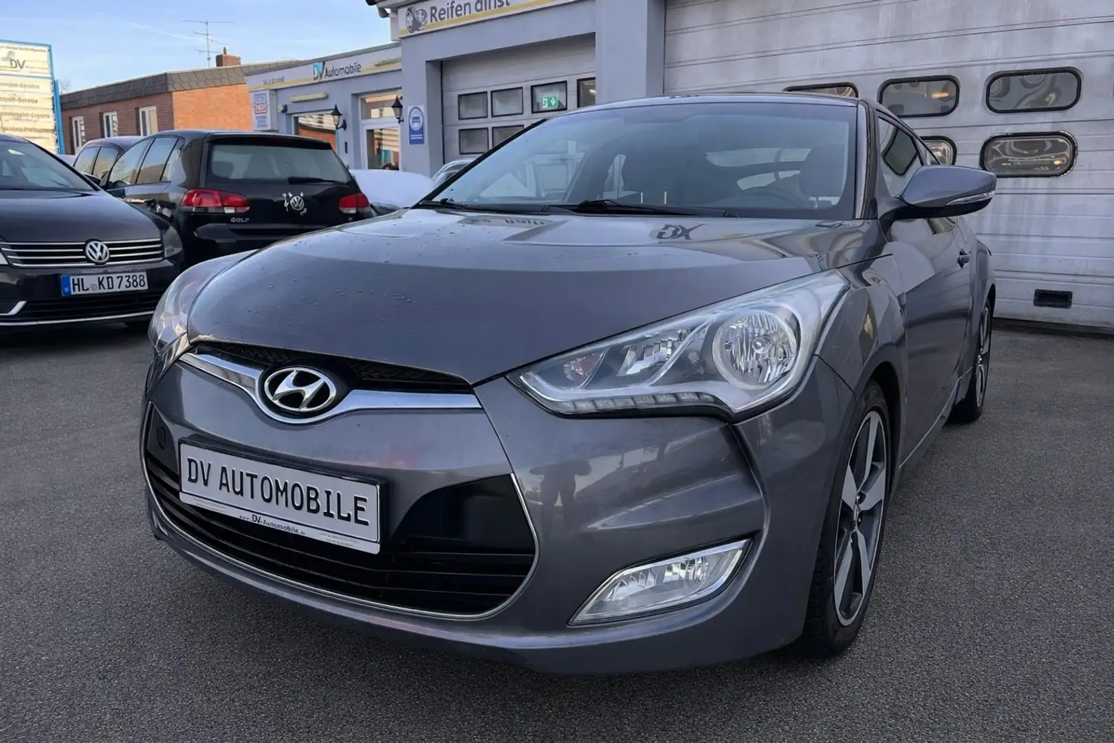 Hyundai VELOSTER Style*HU Neu-Insp.Neu* Plateado - 1
