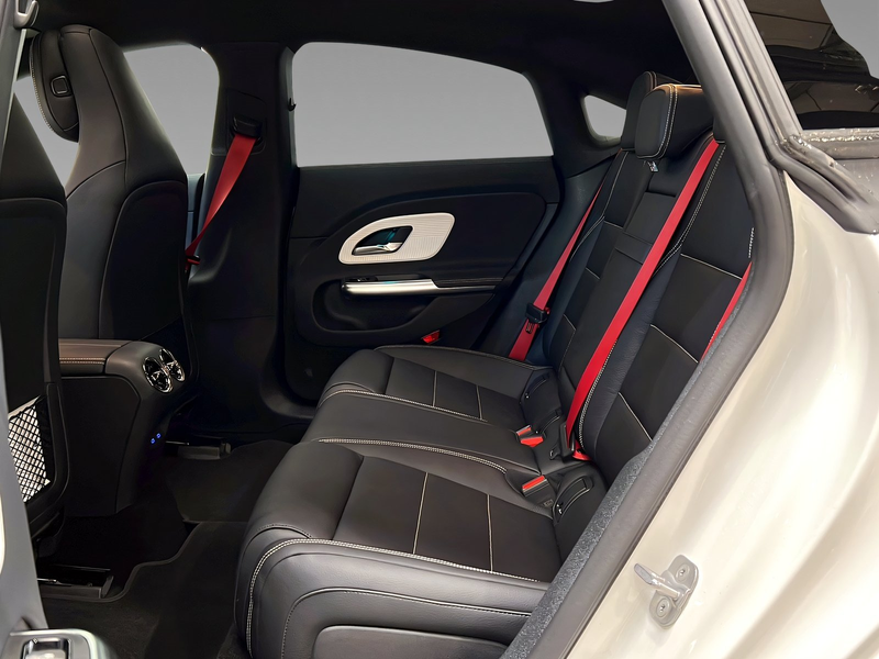 Mercedes-Benz CLA 250 + EQ AMG+LED+NIGHT+Kamera+Memo+LrHz+TotW — photo 9