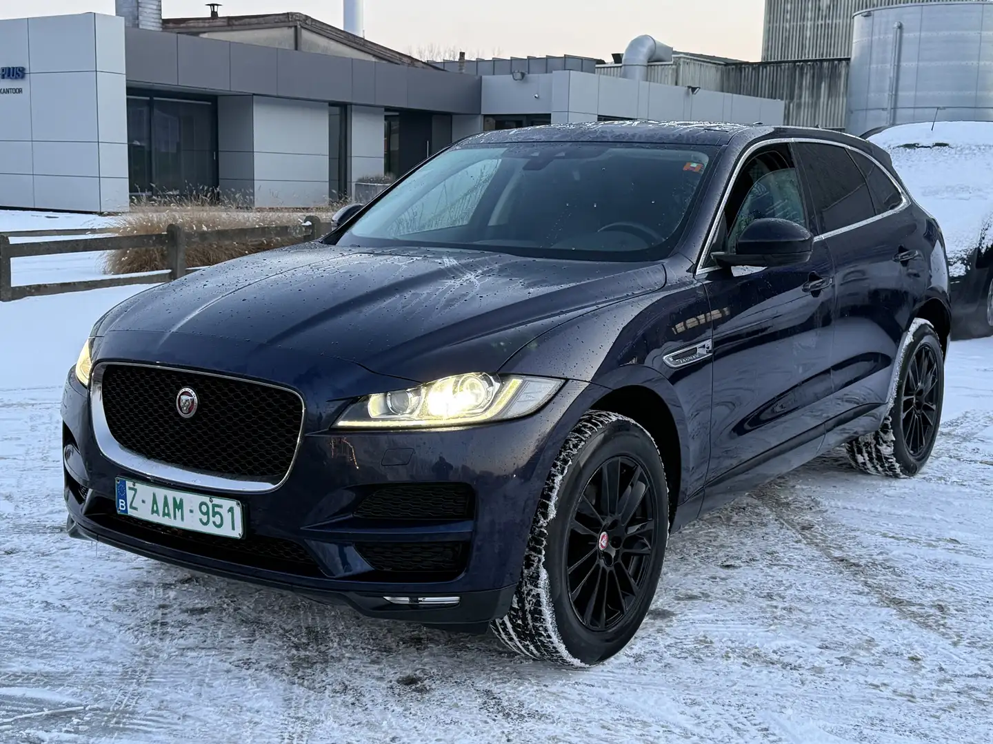 Jaguar F-Pace F-Pace 2.0 D AWD Limited Edition Prestige Bleu - 1