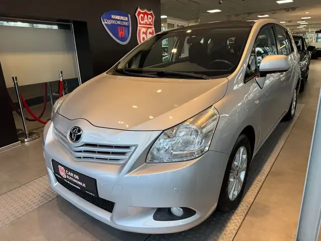 Toyota Verso Edition / AUTOMATIK / 7 SITZER