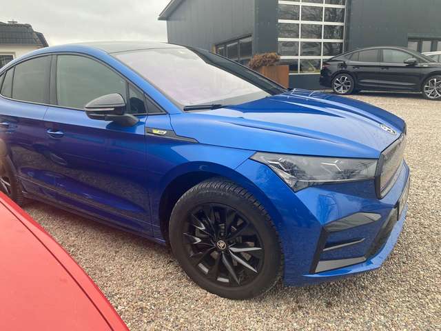 Imagine Skoda Enyaq Coupé RS Lounge LED+Matrix+ACC+AHK+PANORAM