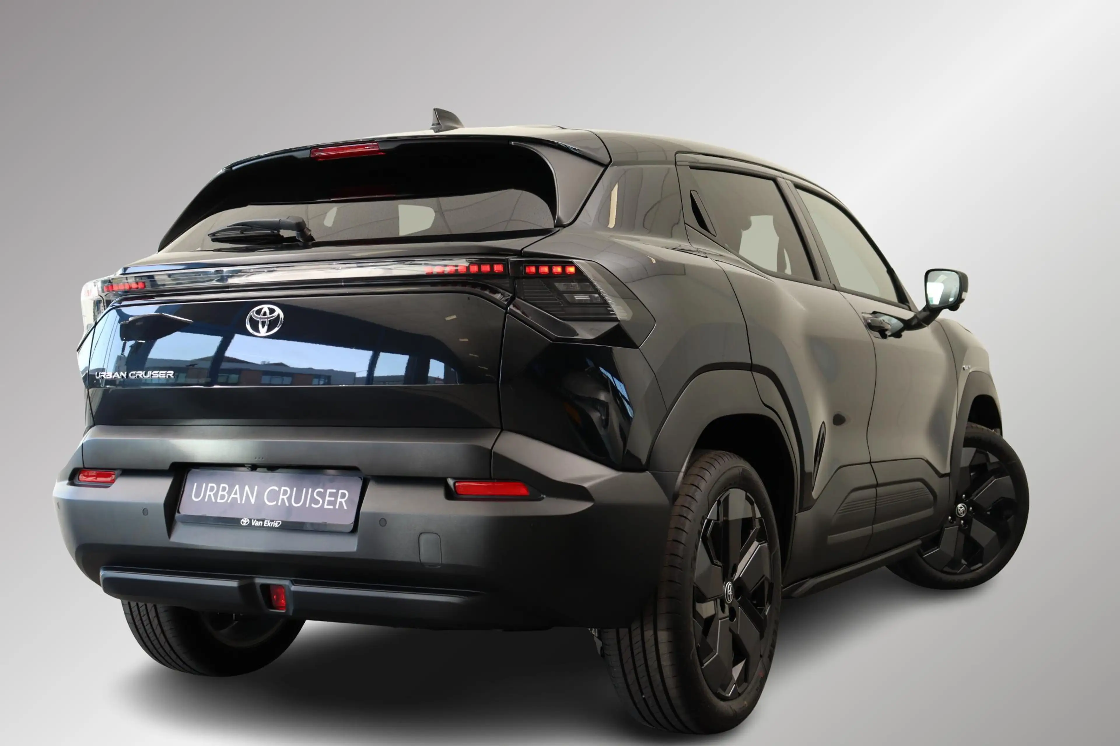 Toyota Urban Cruiser Executive 61 kWh, Nieuw en snel leverbaar met €250 — photo 2